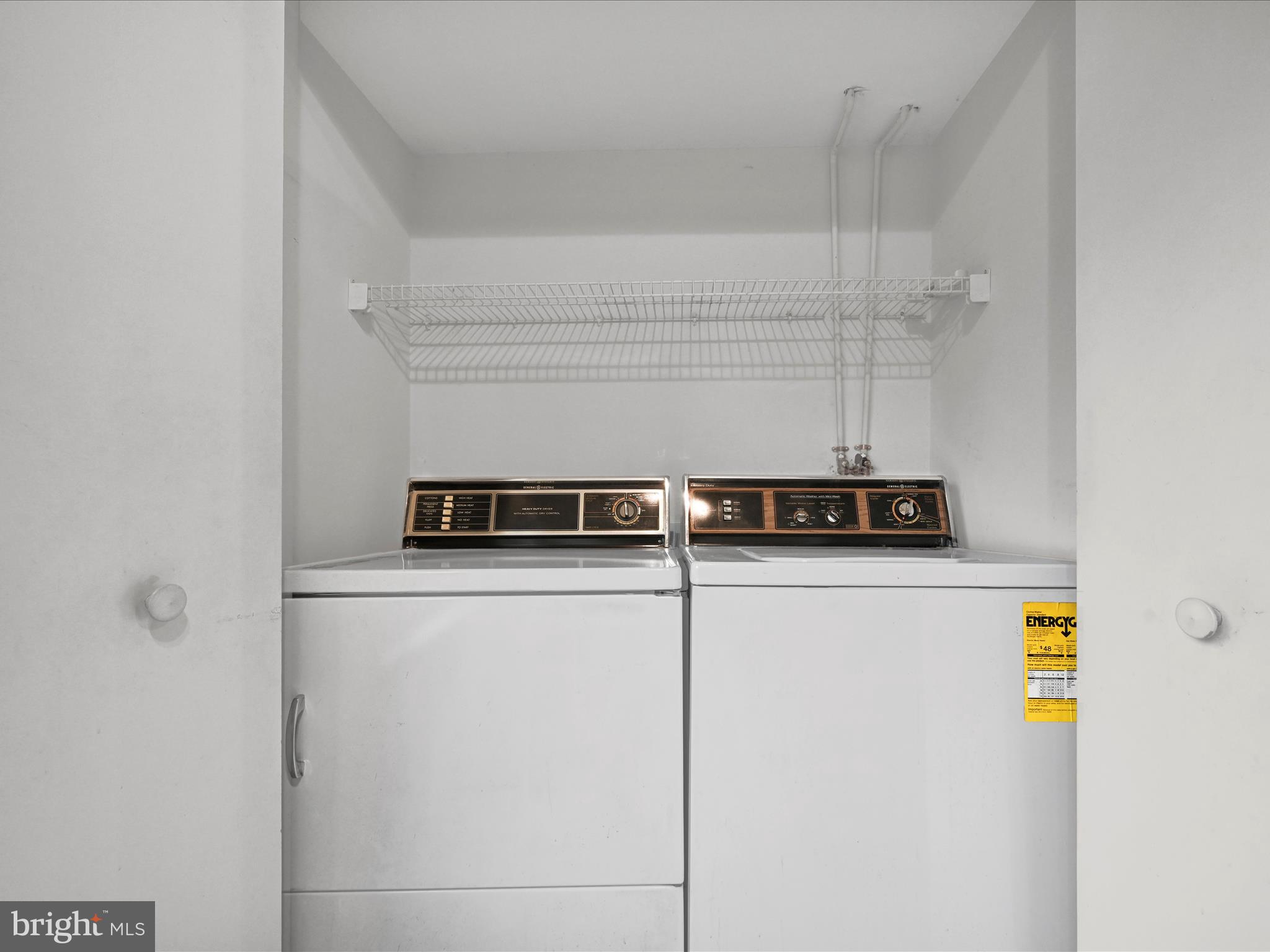 PINEBROOK - Residential