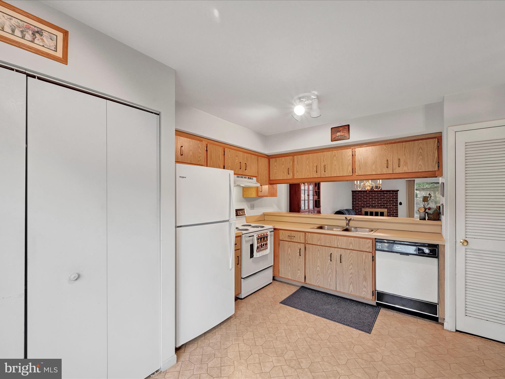 PINEBROOK - Residential