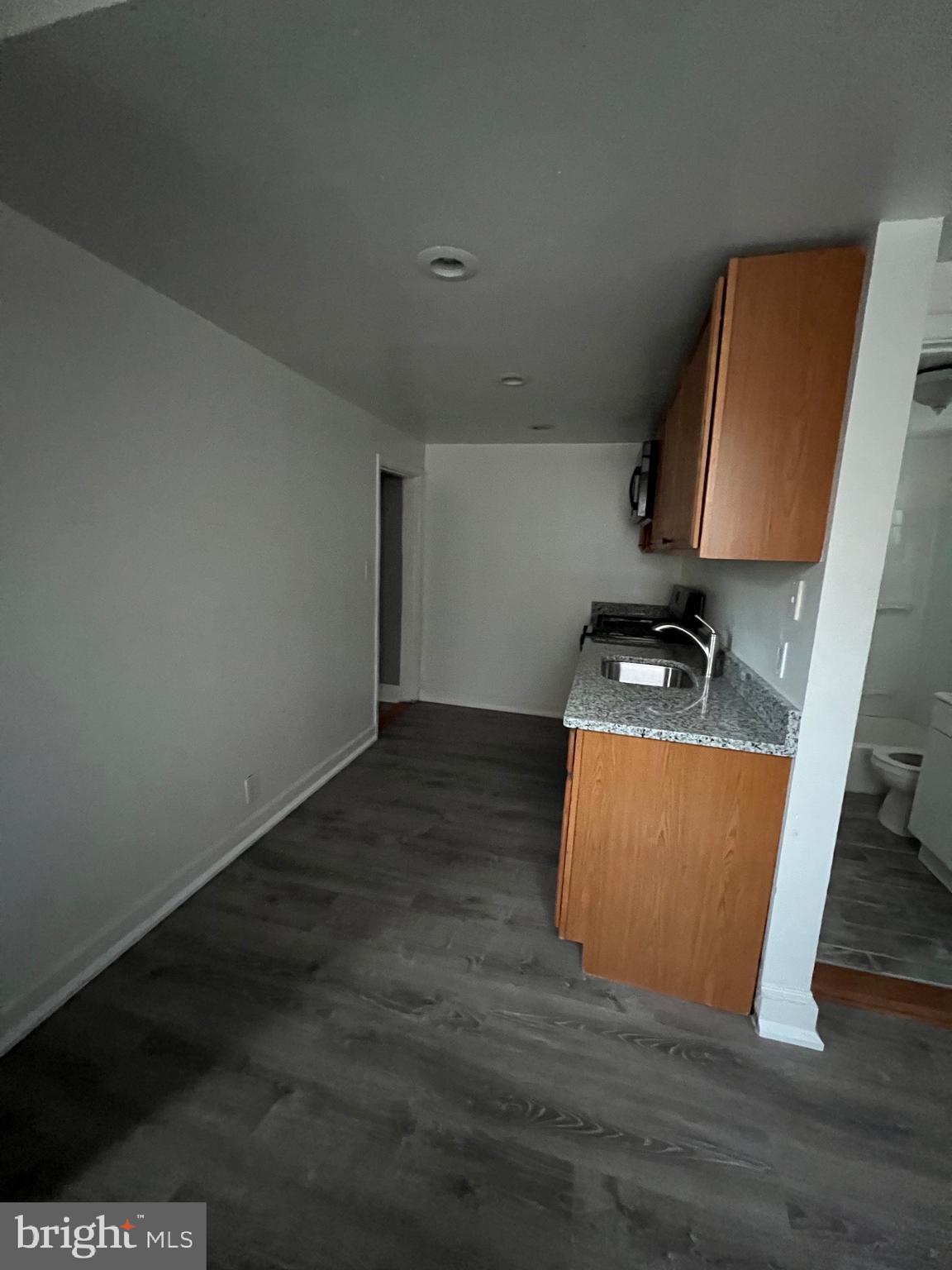 UNION SQUARE - Residential Lease