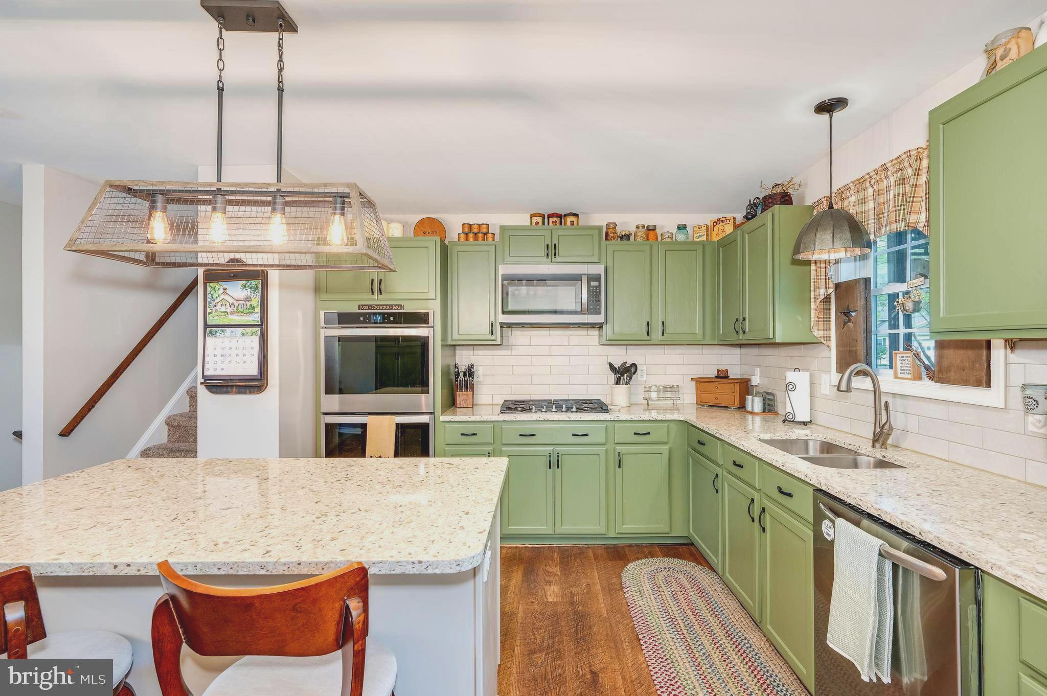 FOREST HEIGHTS - Residential