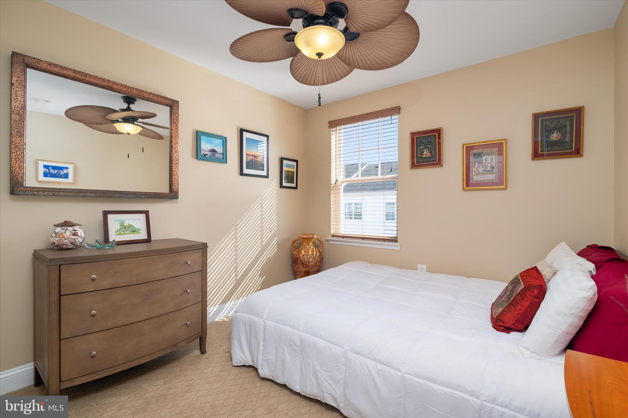 VILLAGE GREENS - Residential