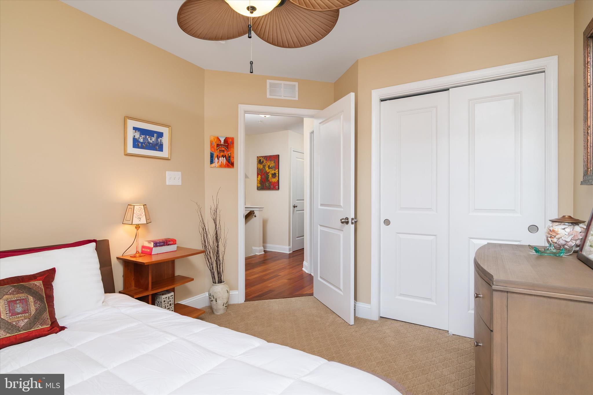 VILLAGE GREENS - Residential