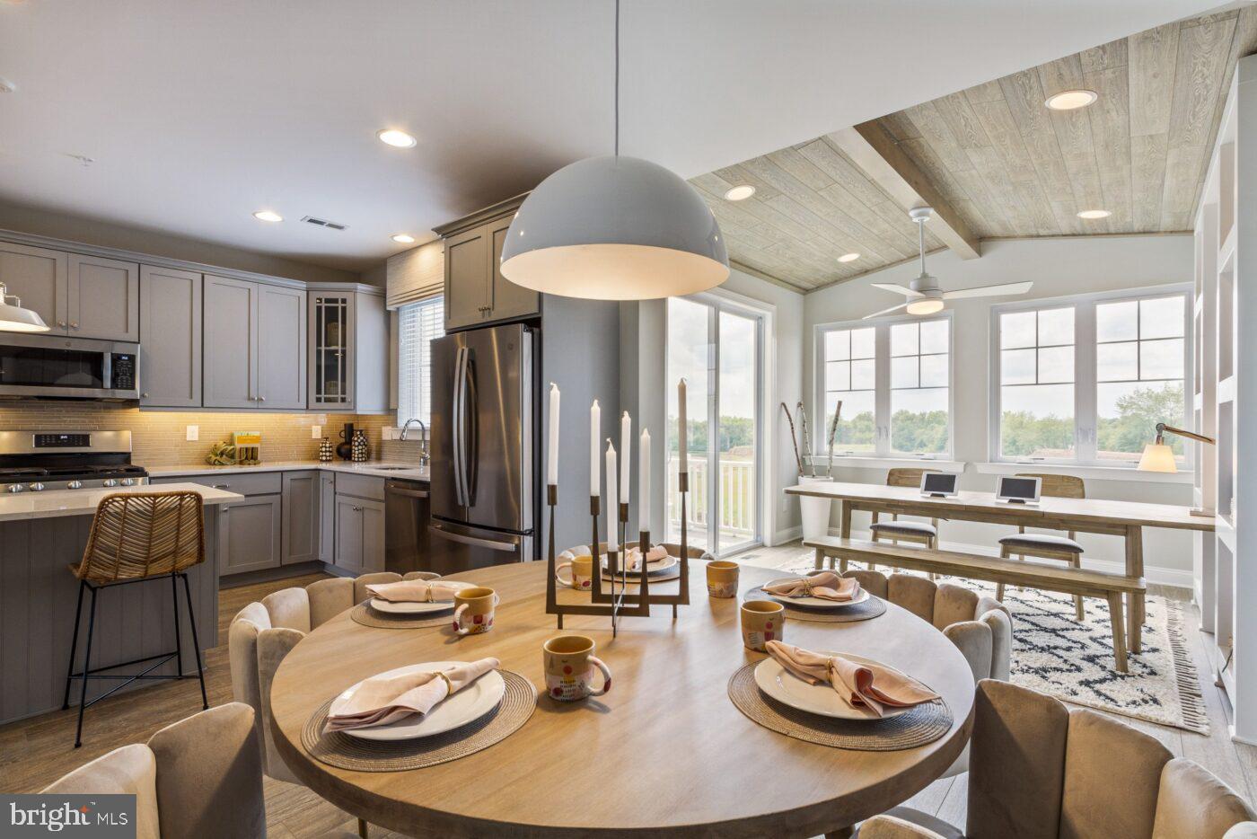 STERLING WALK - Residential