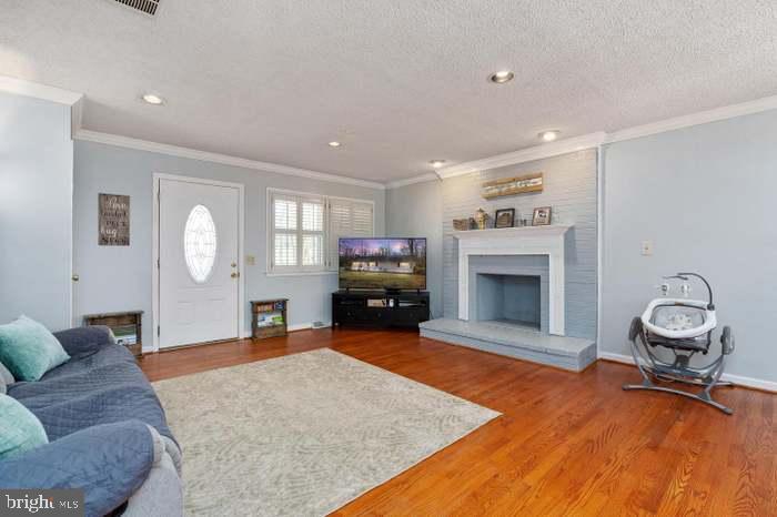 LAKE ARROWHEAD - Residential Lease