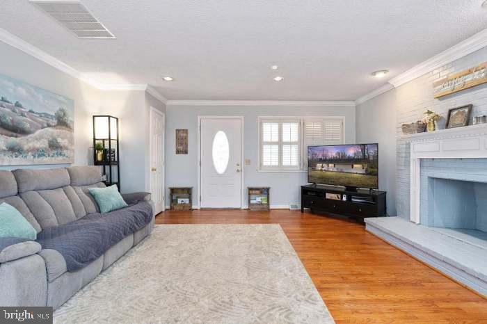 LAKE ARROWHEAD - Residential Lease