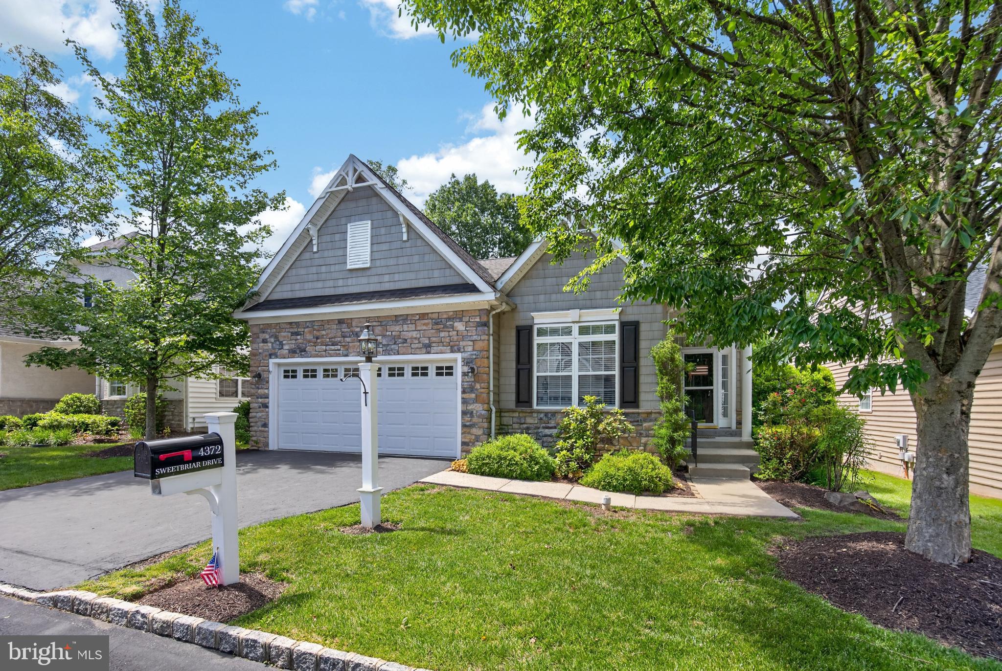 4372 SWEETBRIAR DRIVE