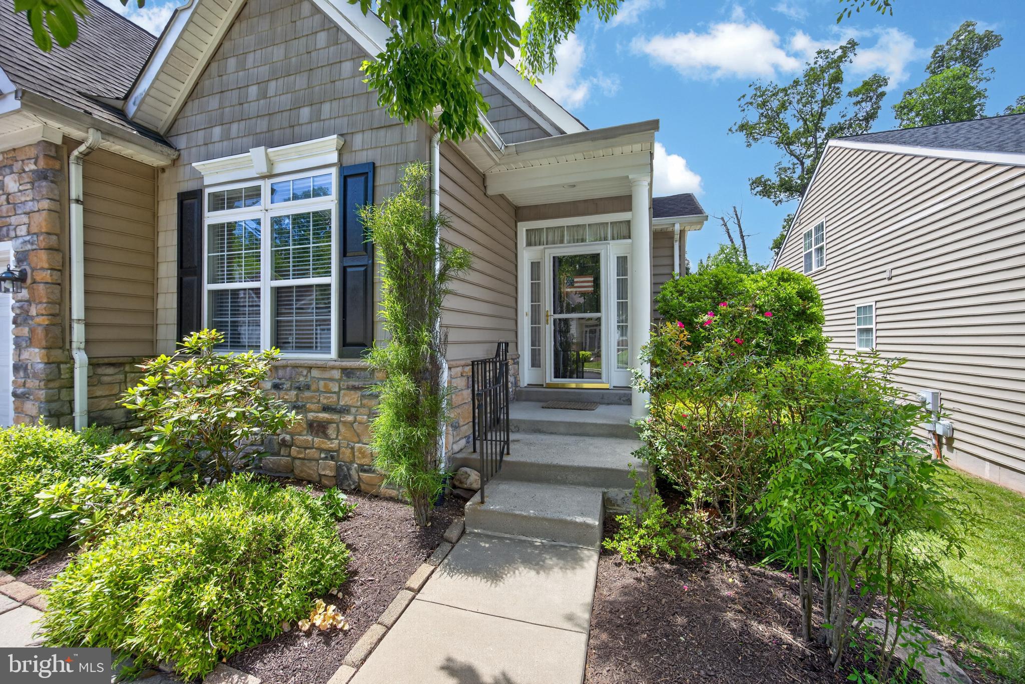4372 SWEETBRIAR DRIVE