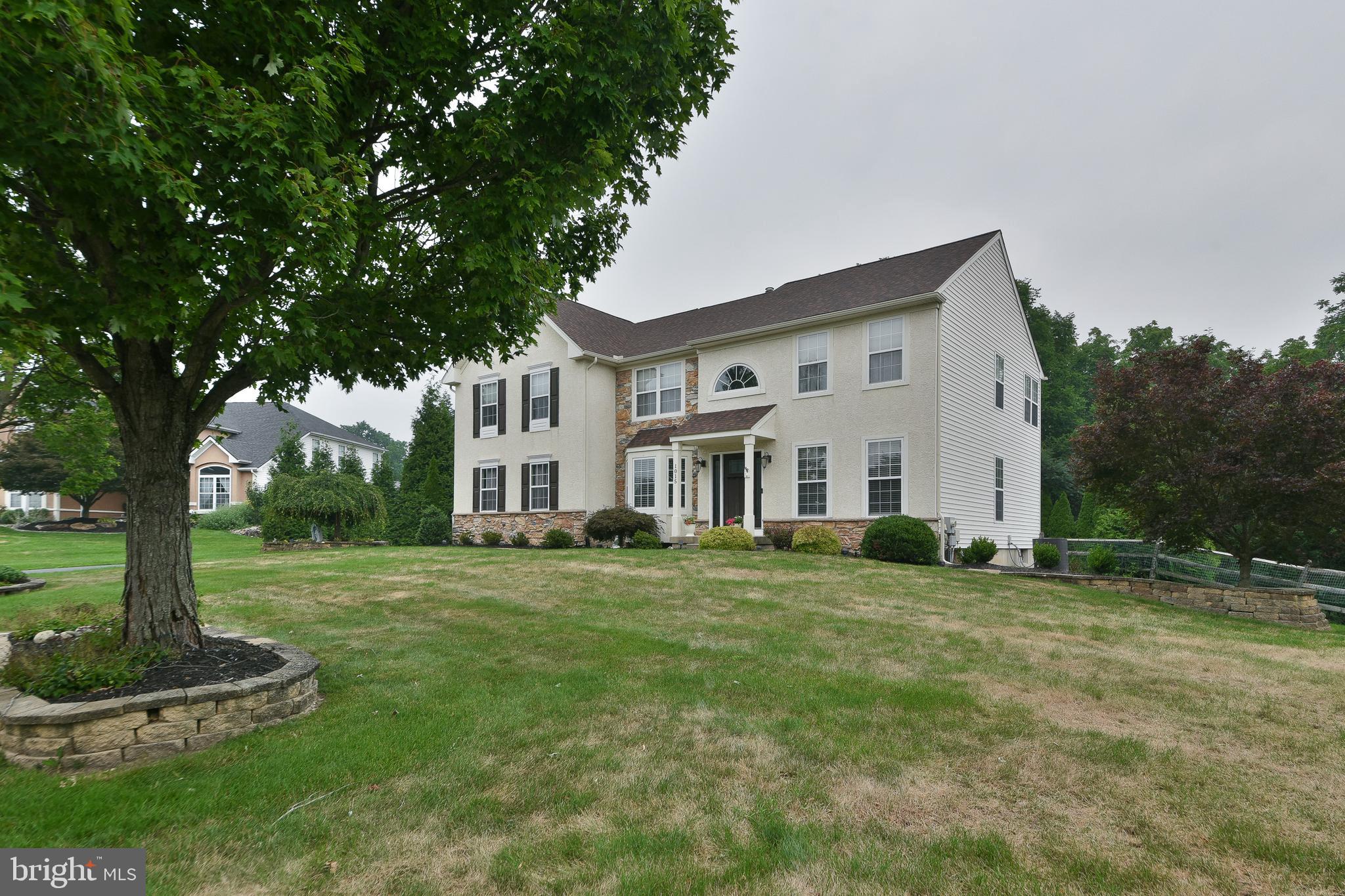 1015 HICKORY RIDGE DRIVE