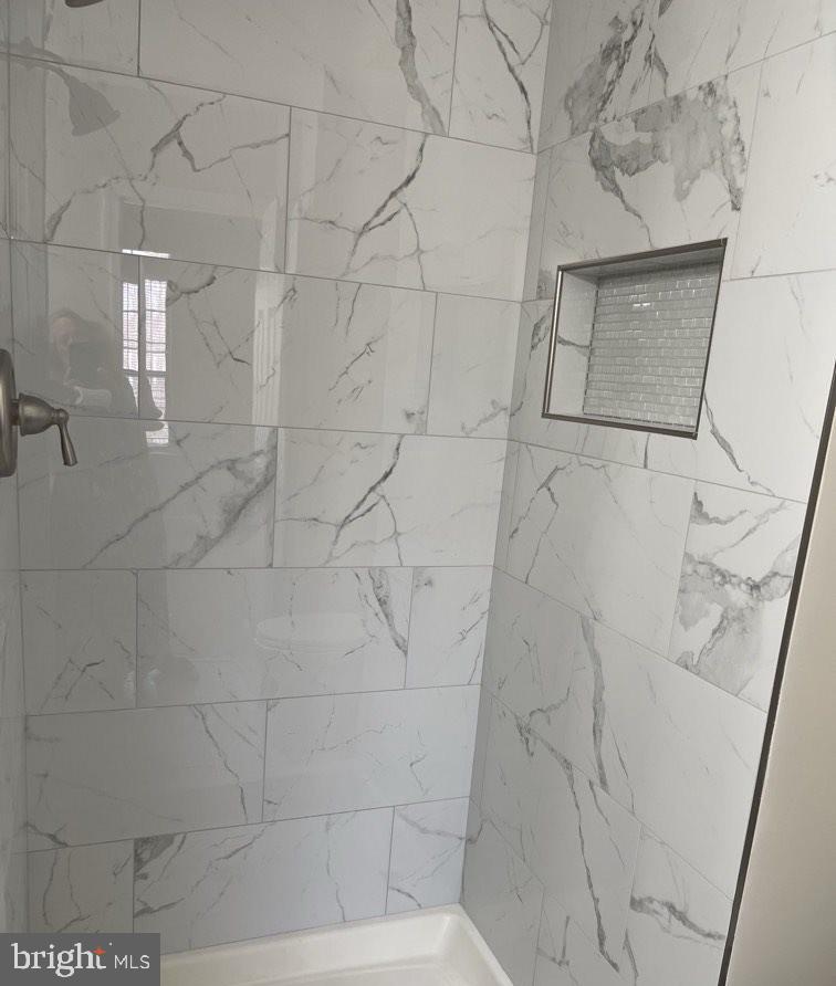 SEQUOIA LEA - Residential Lease