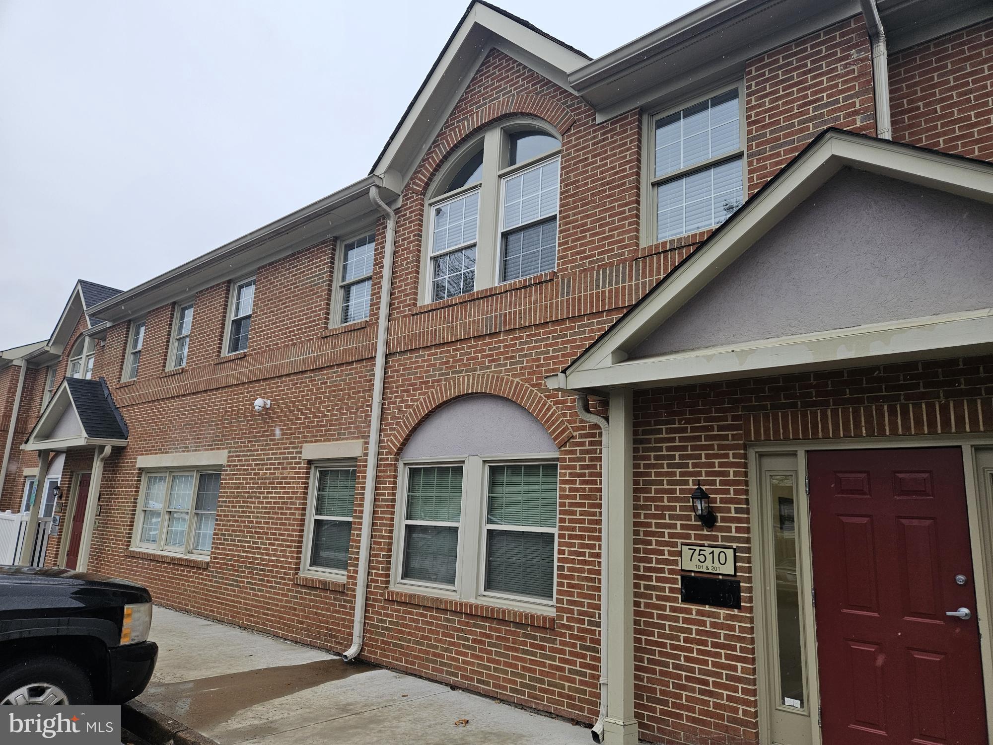 7508 DIPLOMAT DRIVE 25-2