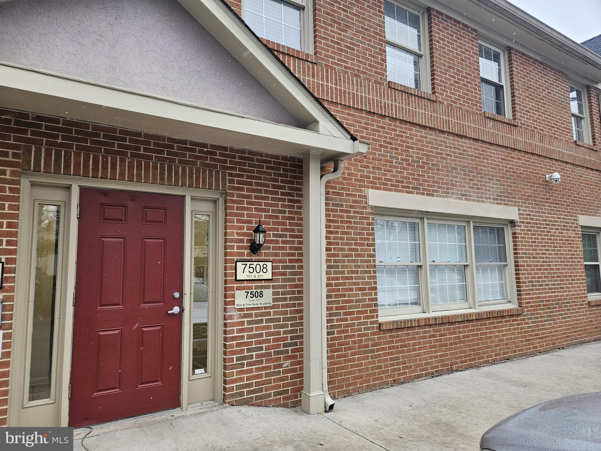 7508 DIPLOMAT DRIVE 25-2