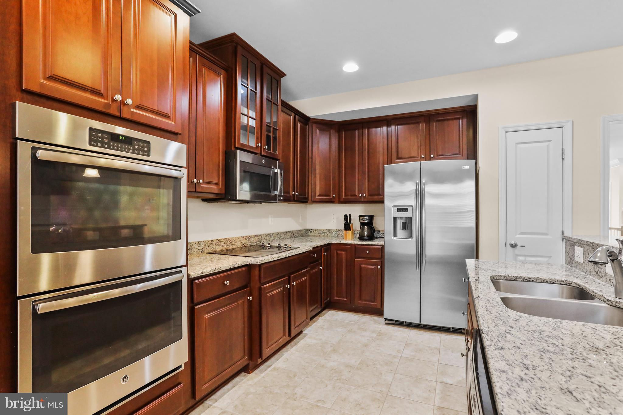 MARKET SQUARE - Residential