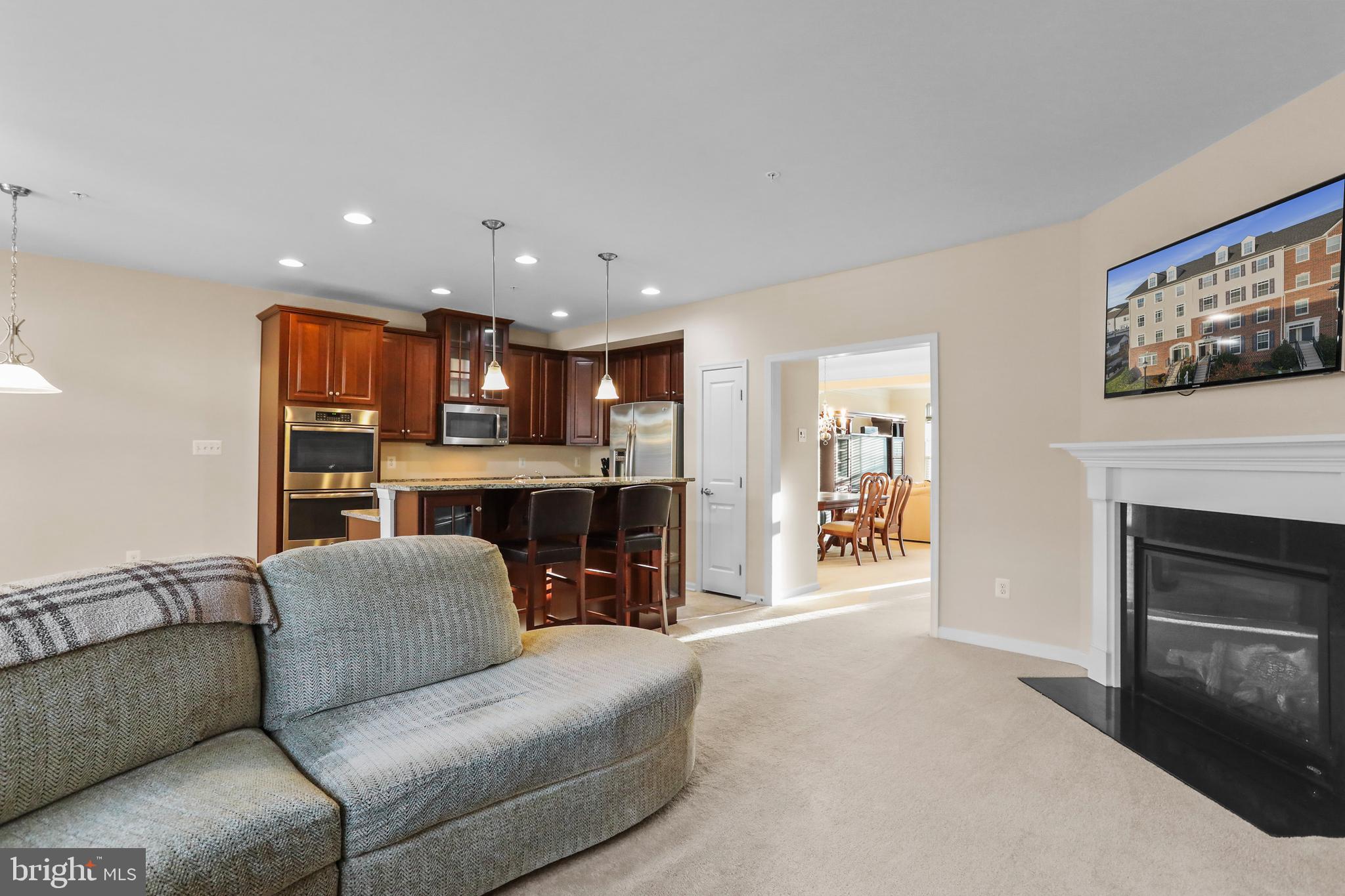 MARKET SQUARE - Residential