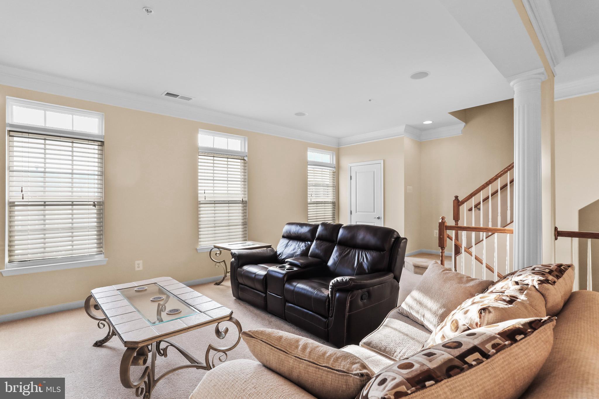 MARKET SQUARE - Residential