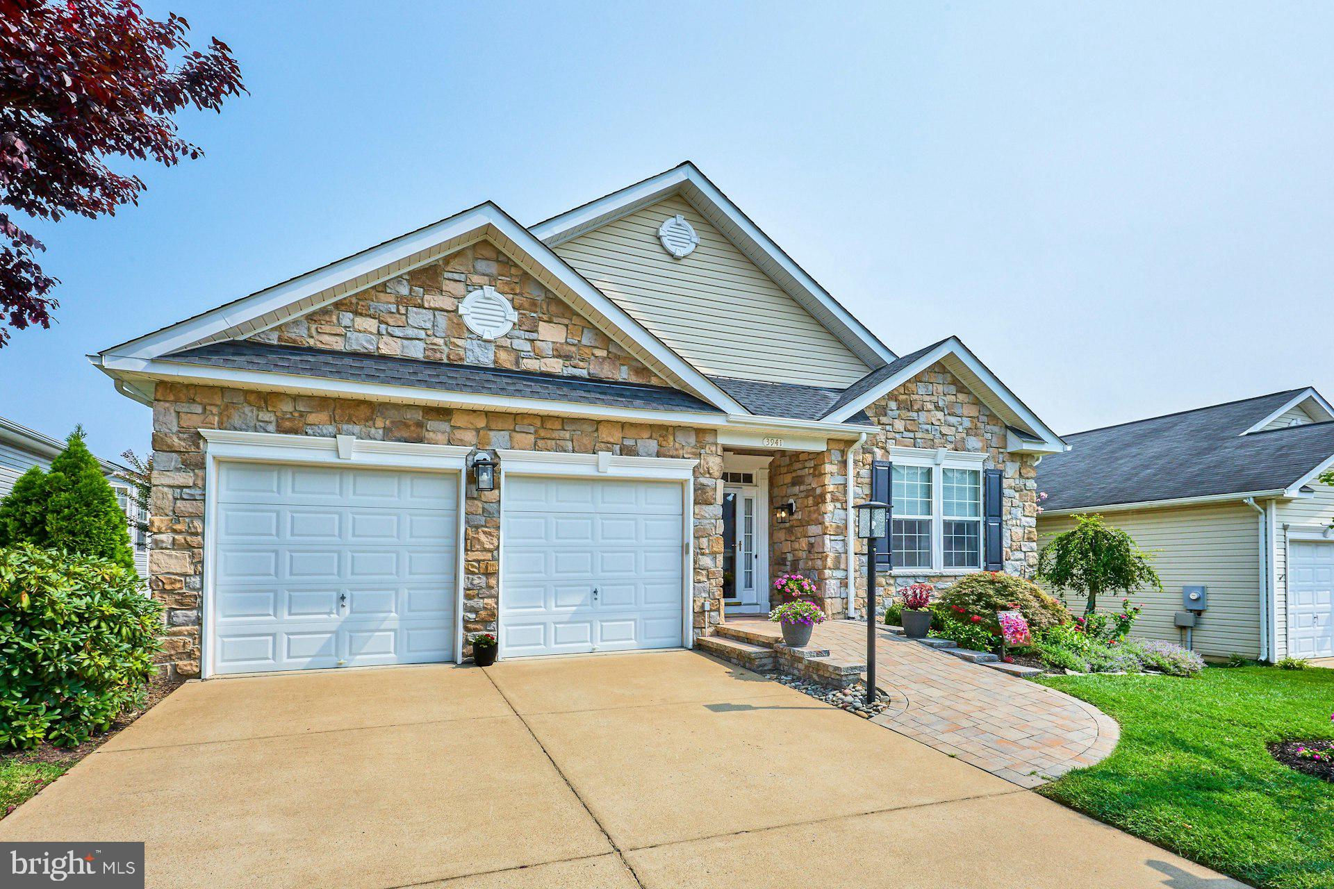3941 SOLSTICE LANE