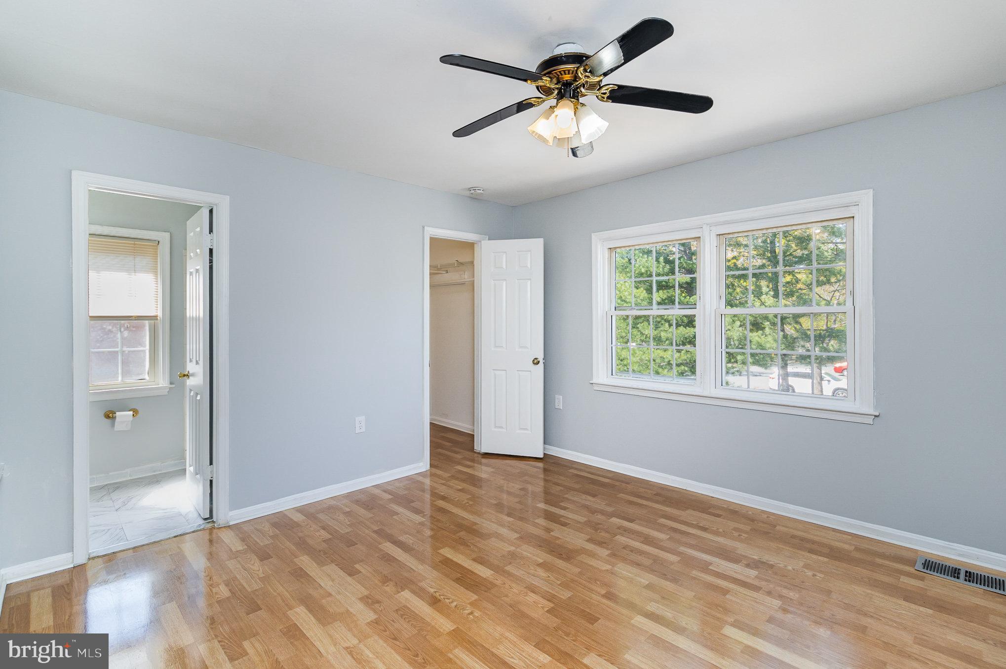 SPRINGFIELD SQUARE - Residential