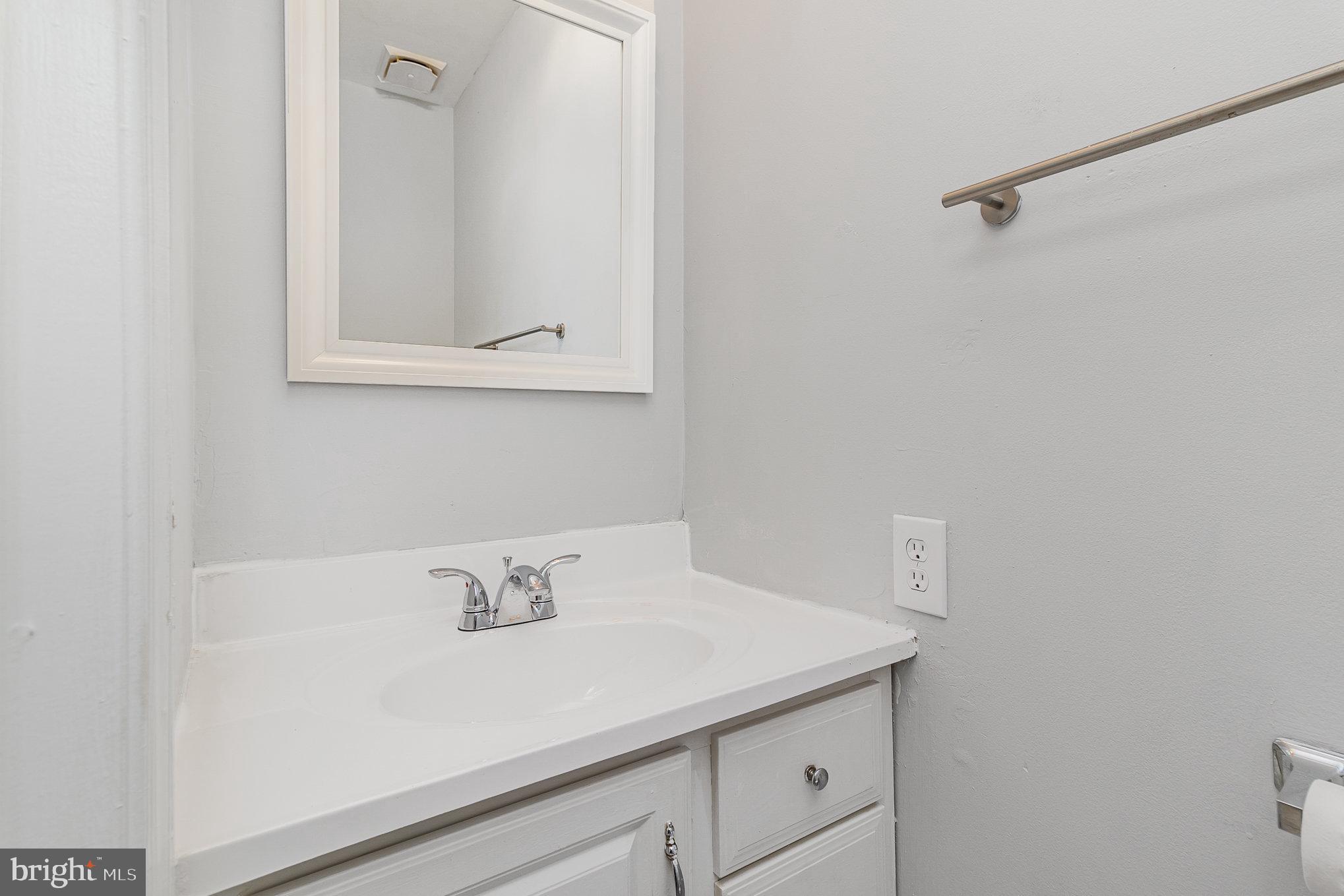 SPRINGFIELD SQUARE - Residential