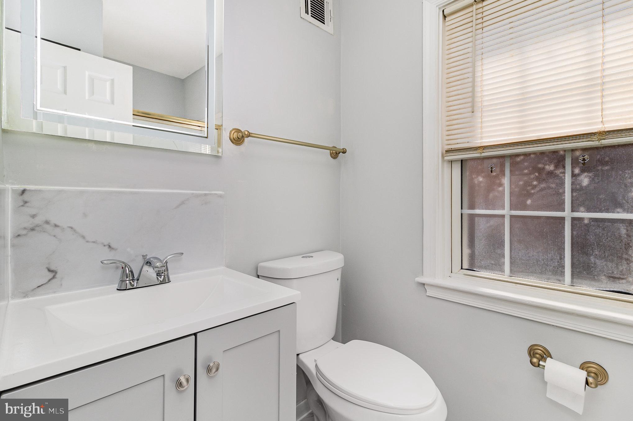 SPRINGFIELD SQUARE - Residential