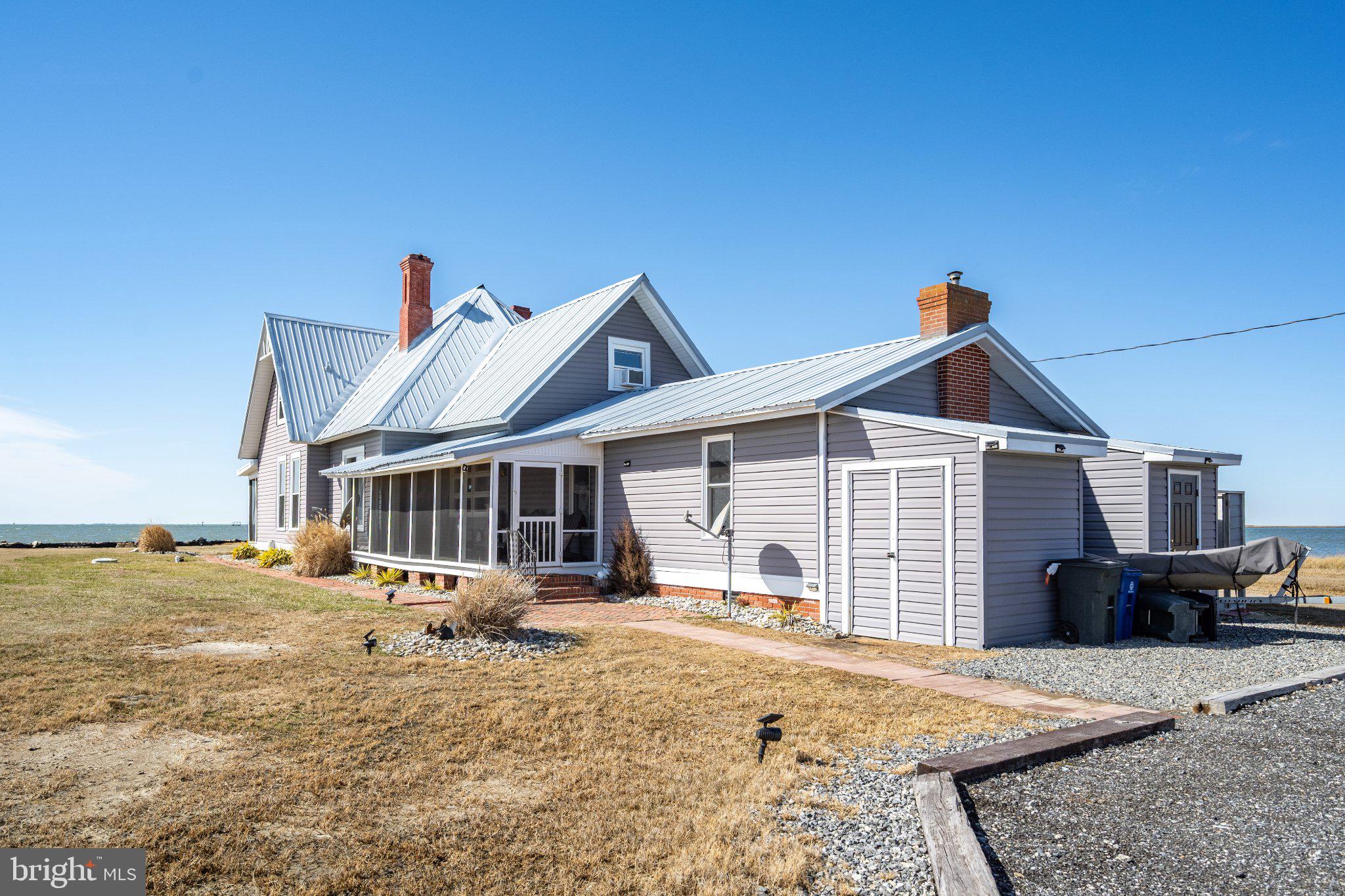 1 LAVALLETTE