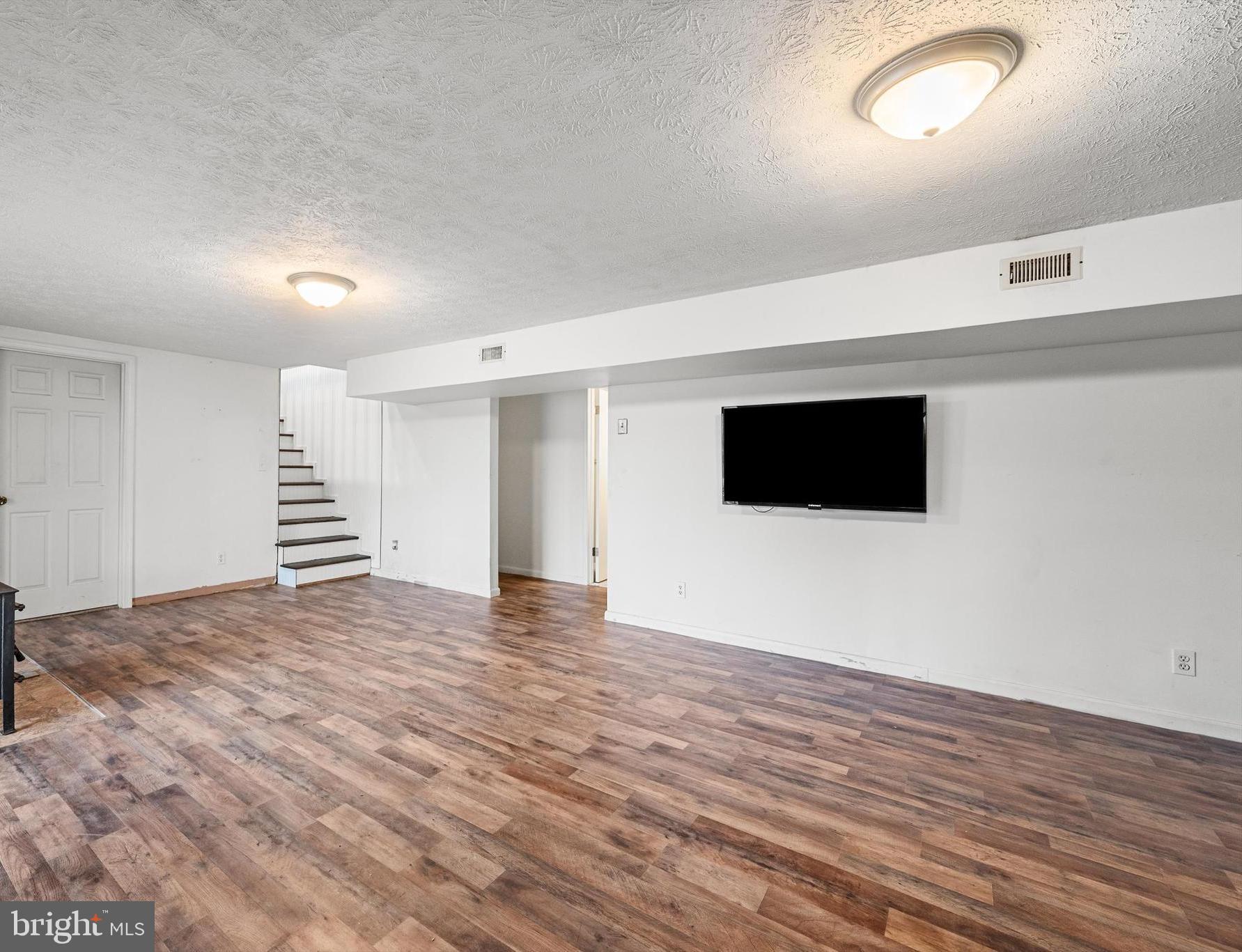 GREEN MEADOWS ESTATES - Residential