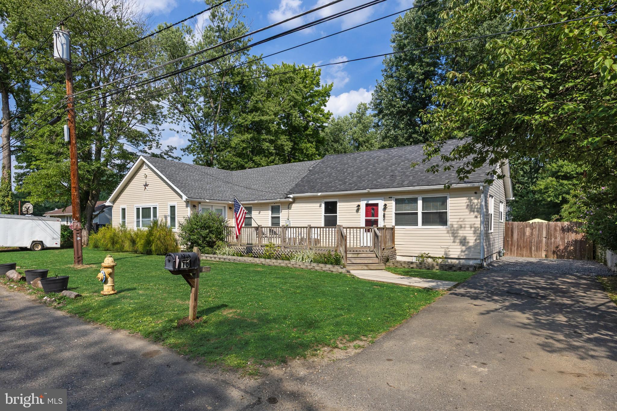 16 OREGON AVENUE