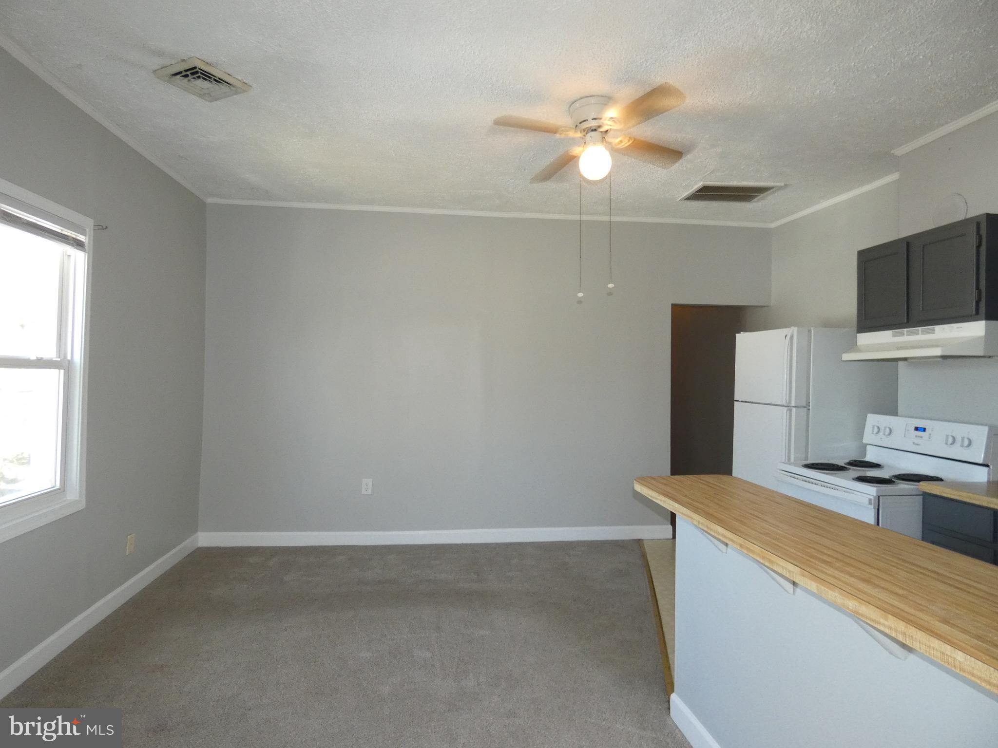 COLONIAL BEACH - Residential Lease