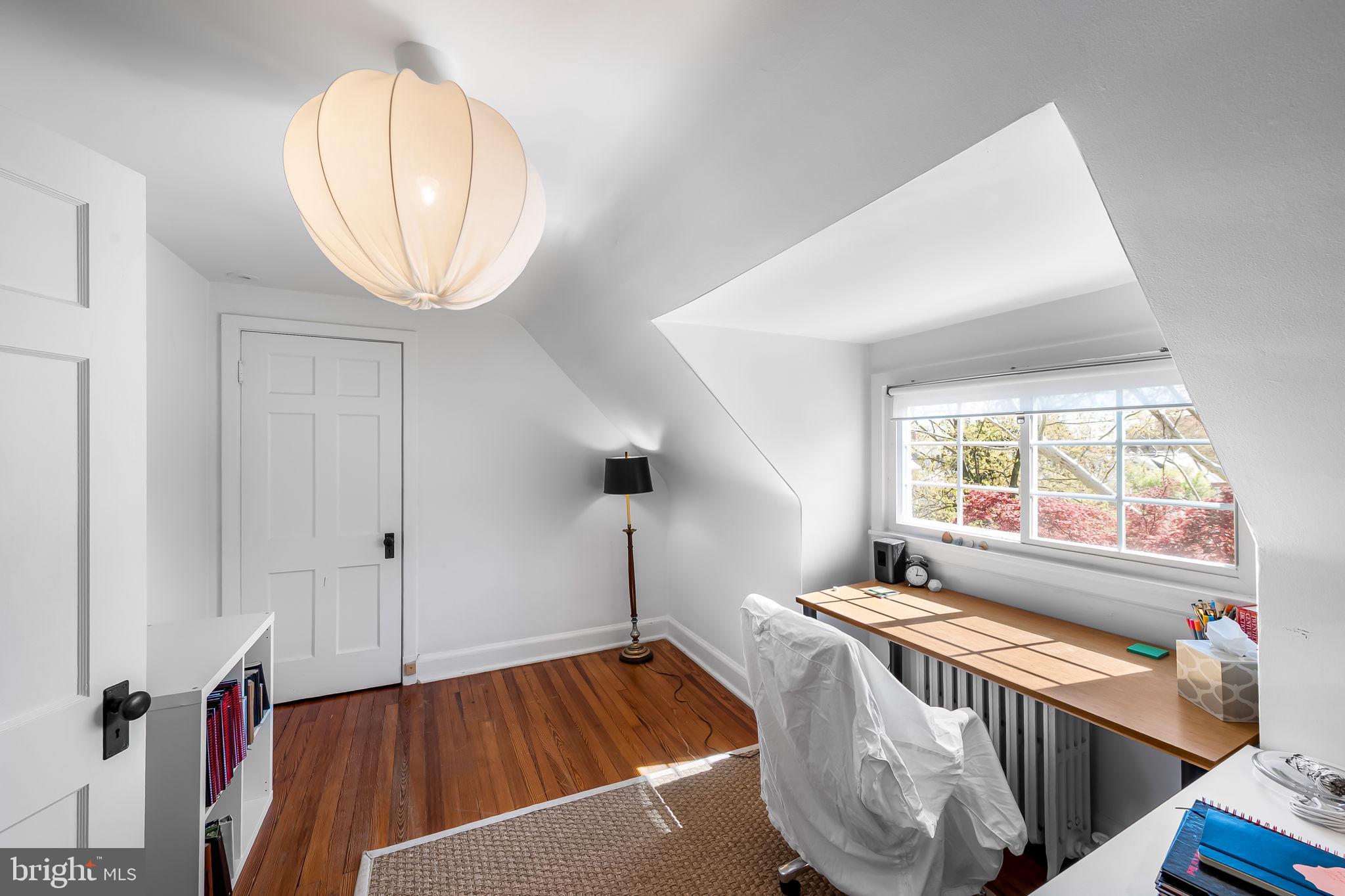 OAKENSHAWE - Residential