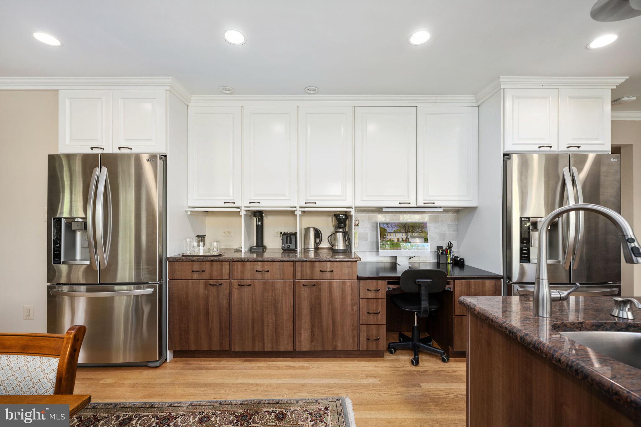 FAIRFAX CLUB ESTATES - Residential