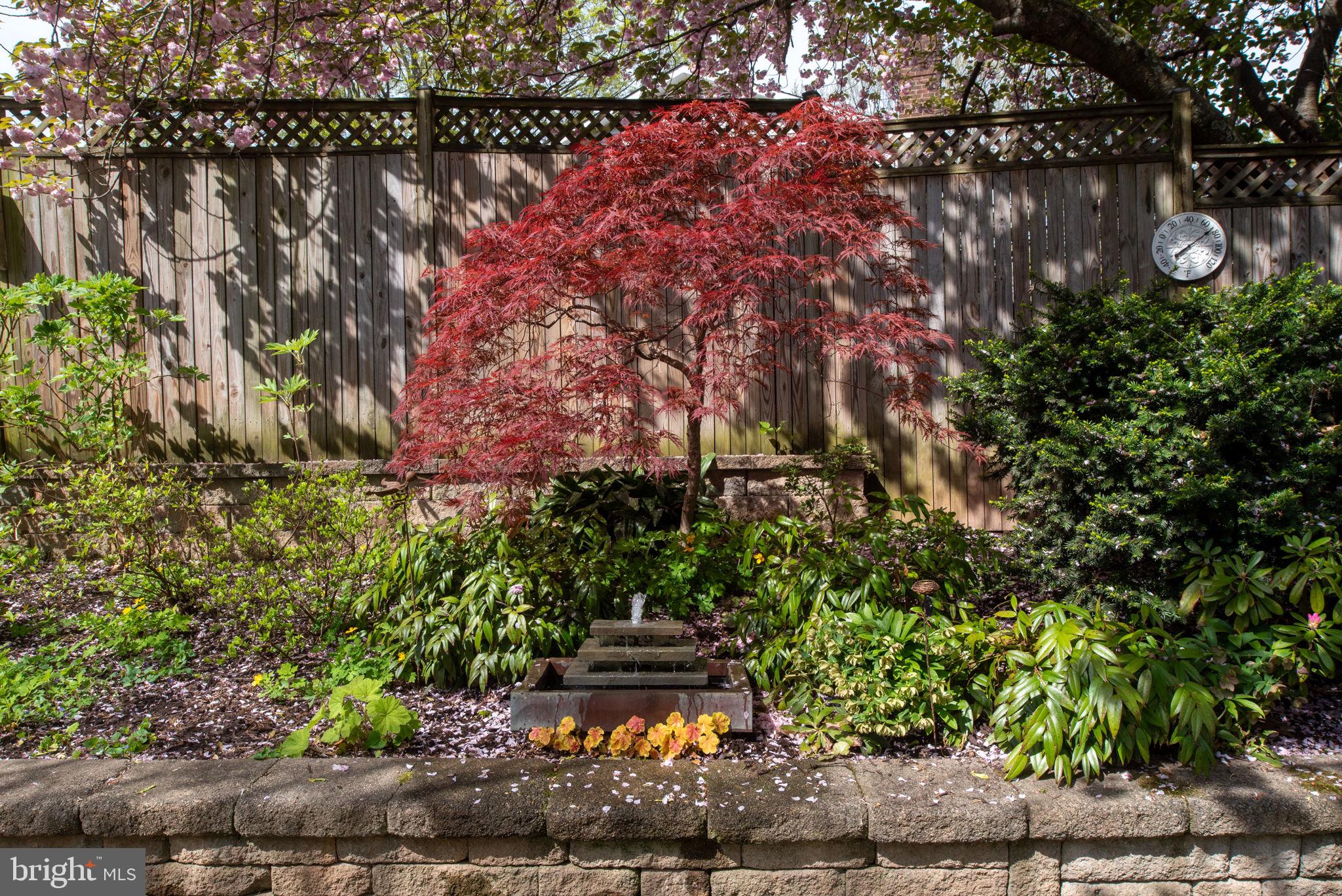 FAIRFAX CLUB ESTATES - Residential