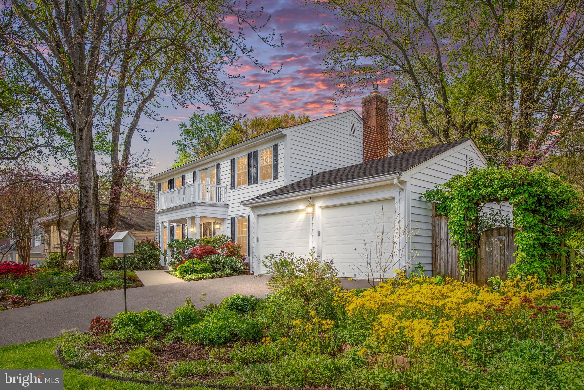 FAIRFAX CLUB ESTATES - Residential