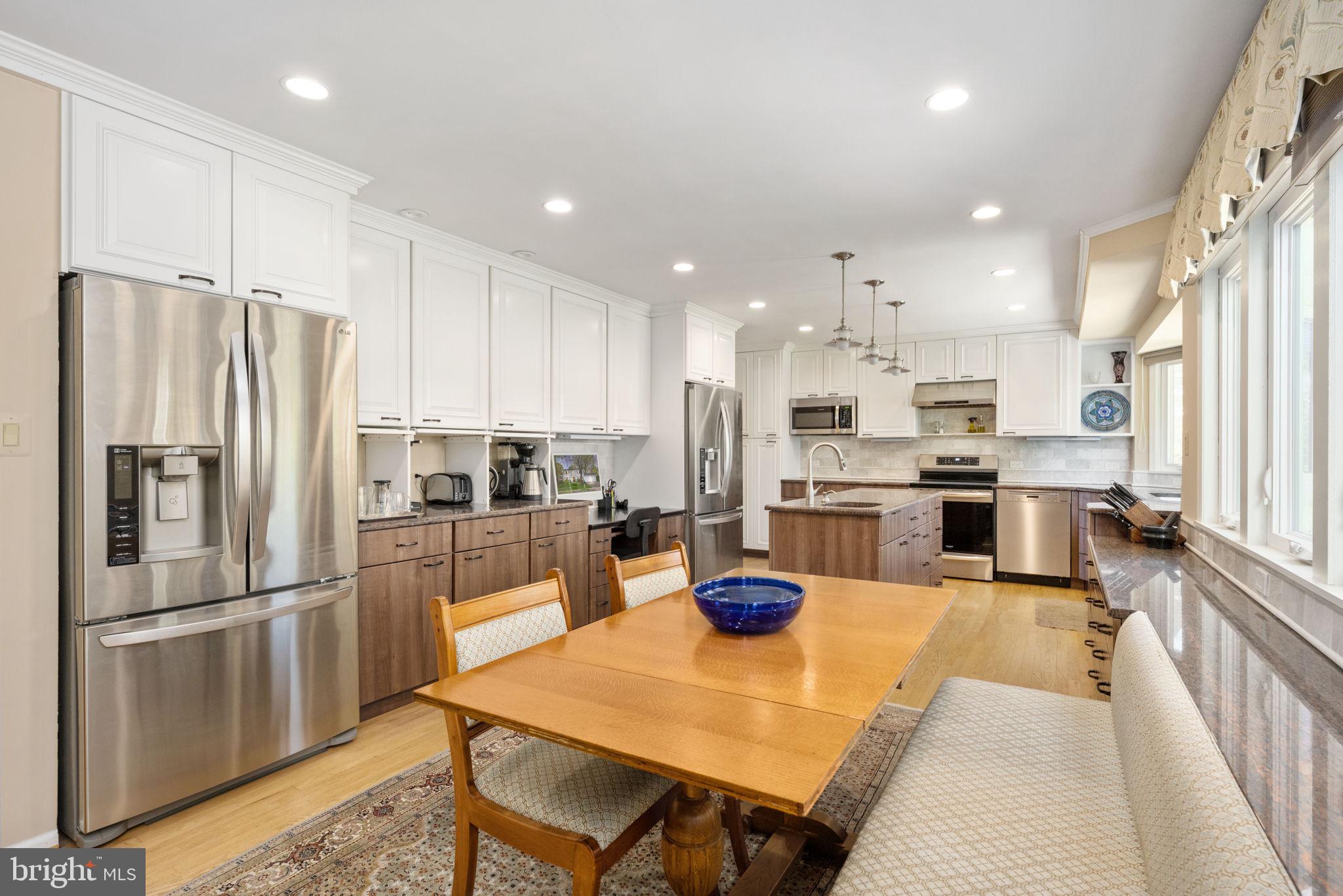 FAIRFAX CLUB ESTATES - Residential