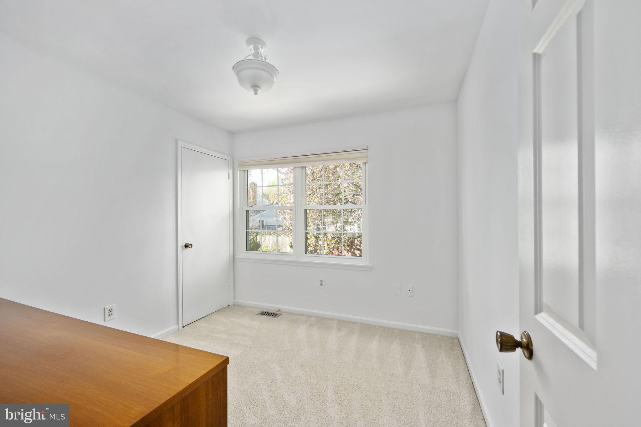 FAIRFAX CLUB ESTATES - Residential