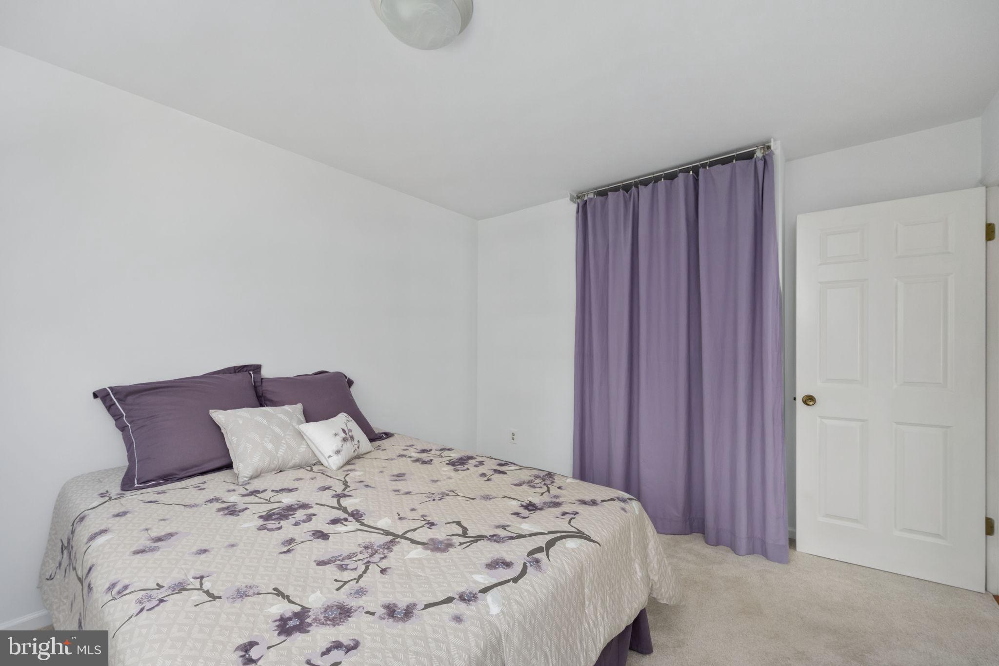 FAIRFAX CLUB ESTATES - Residential