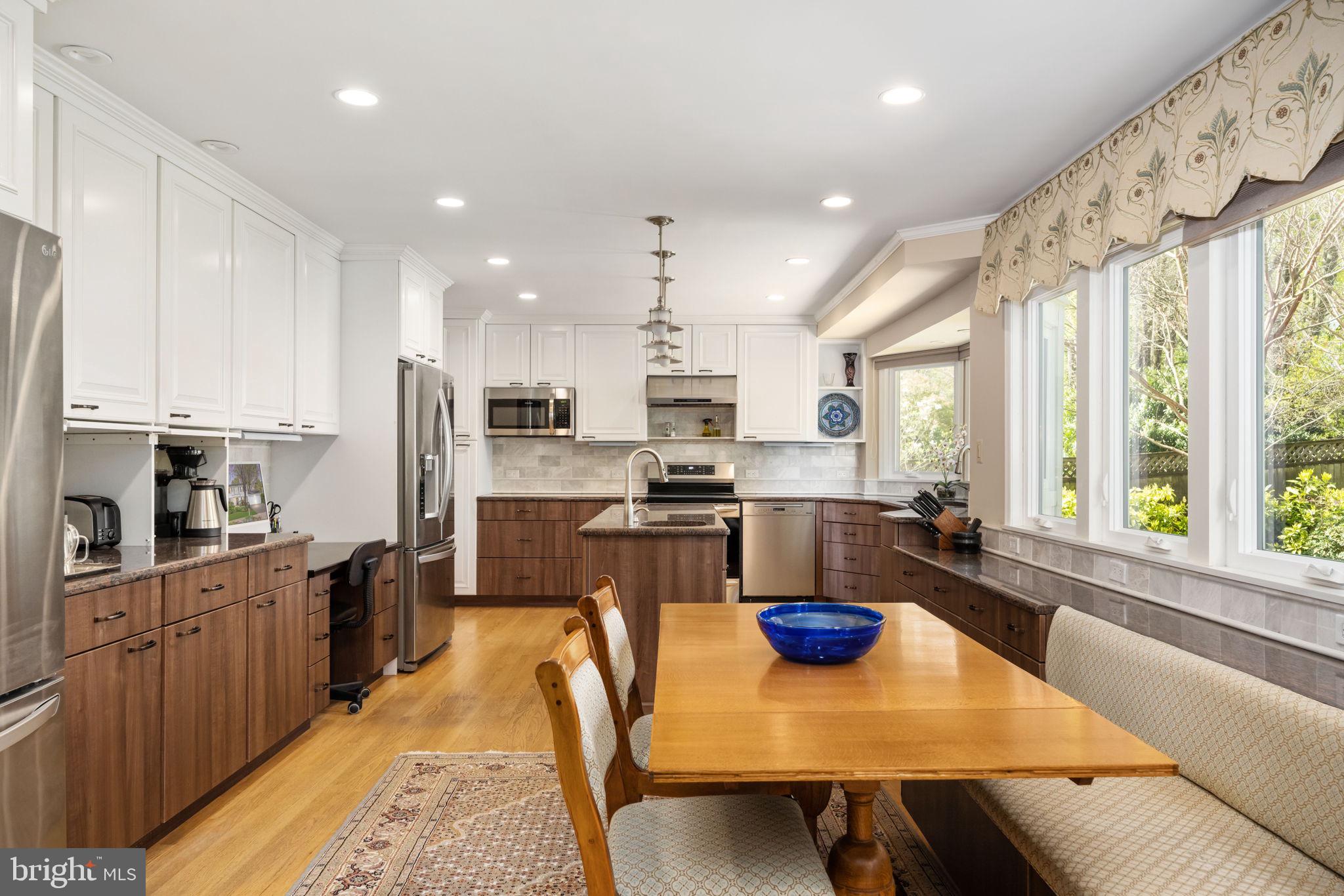 FAIRFAX CLUB ESTATES - Residential