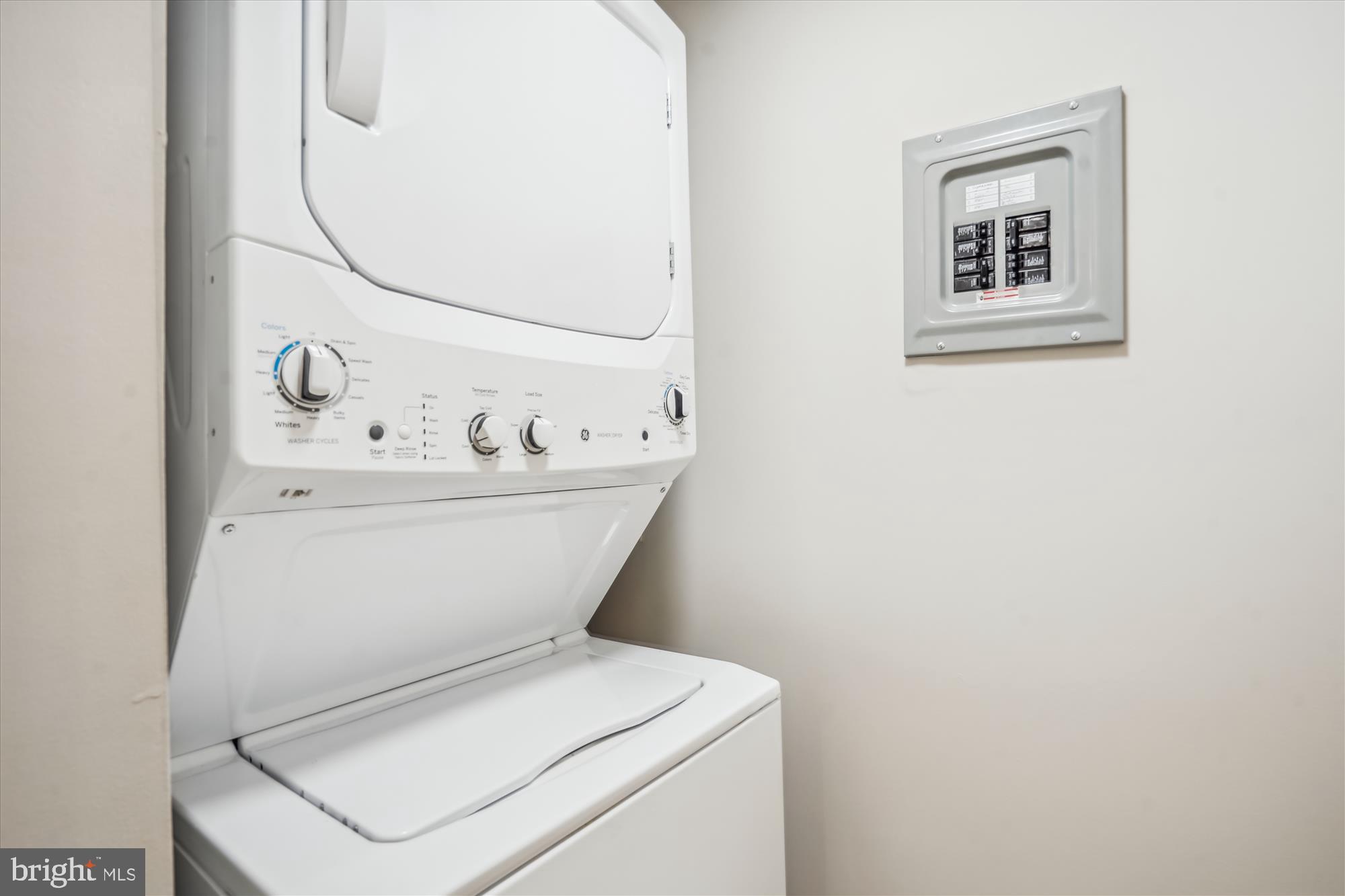 BENTANA PARK - Residential