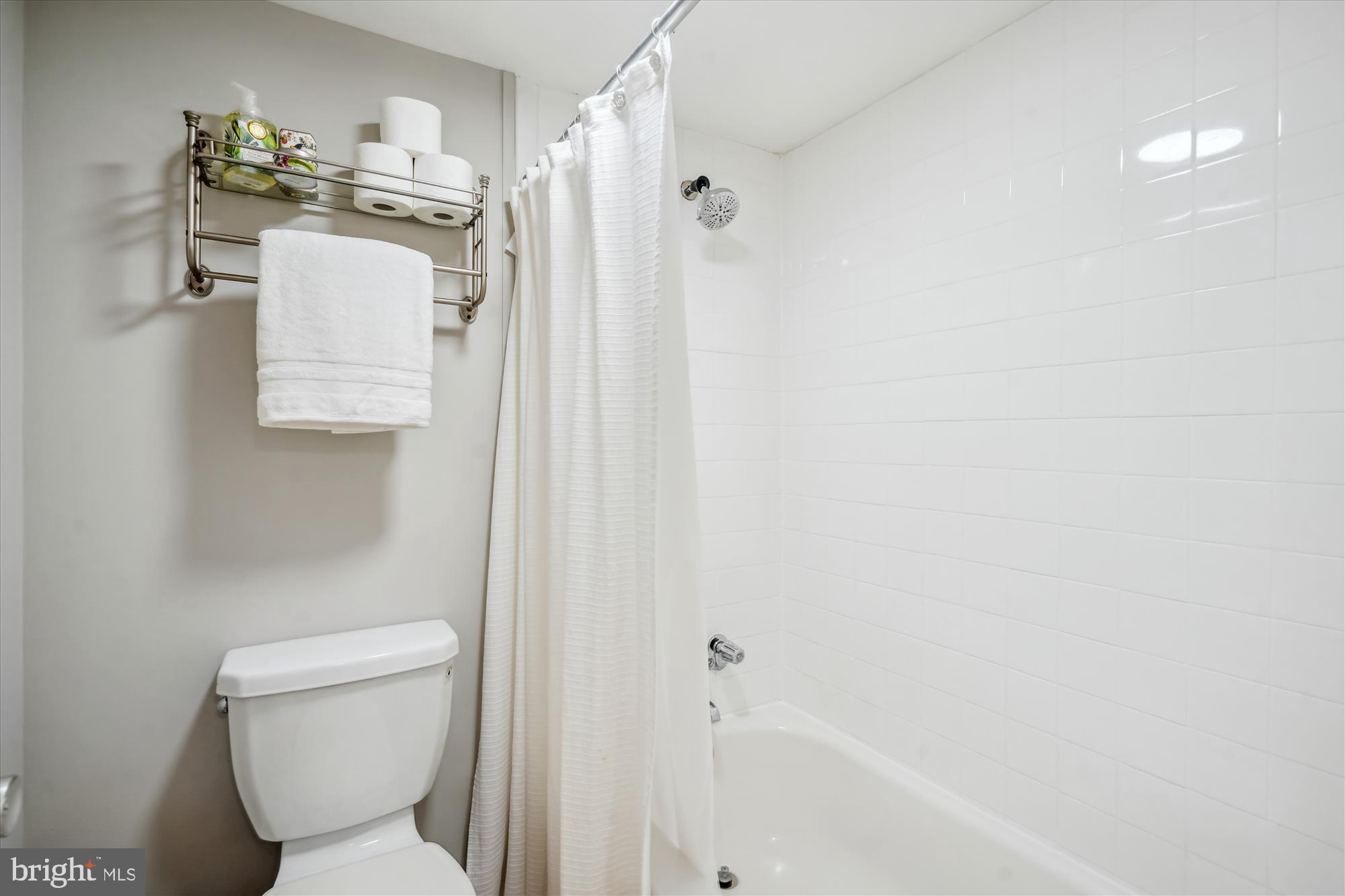 BENTANA PARK - Residential