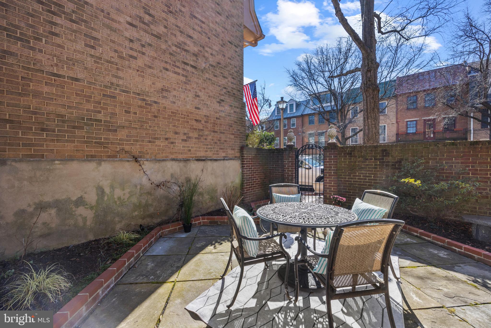 BRANDT TOWNHOUSE - Residential