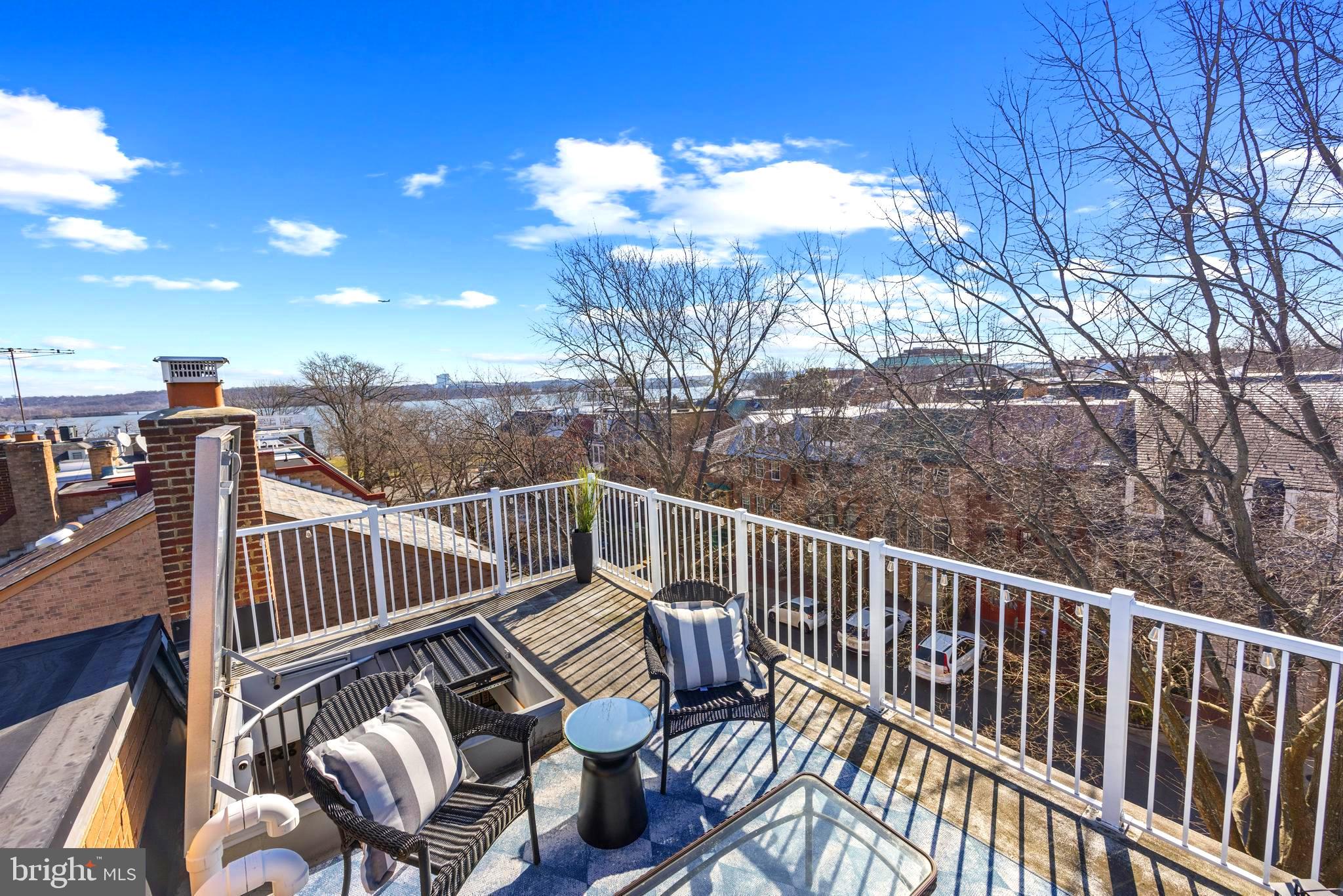 BRANDT TOWNHOUSE - Residential