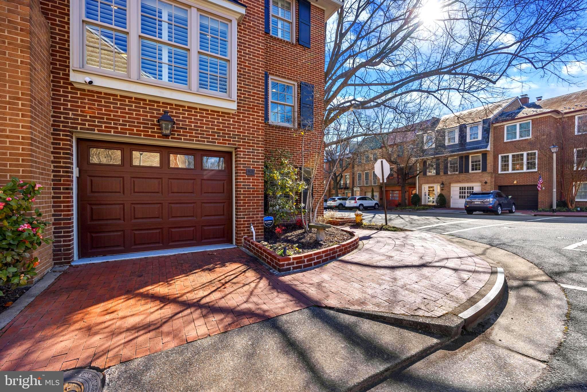 BRANDT TOWNHOUSE - Residential