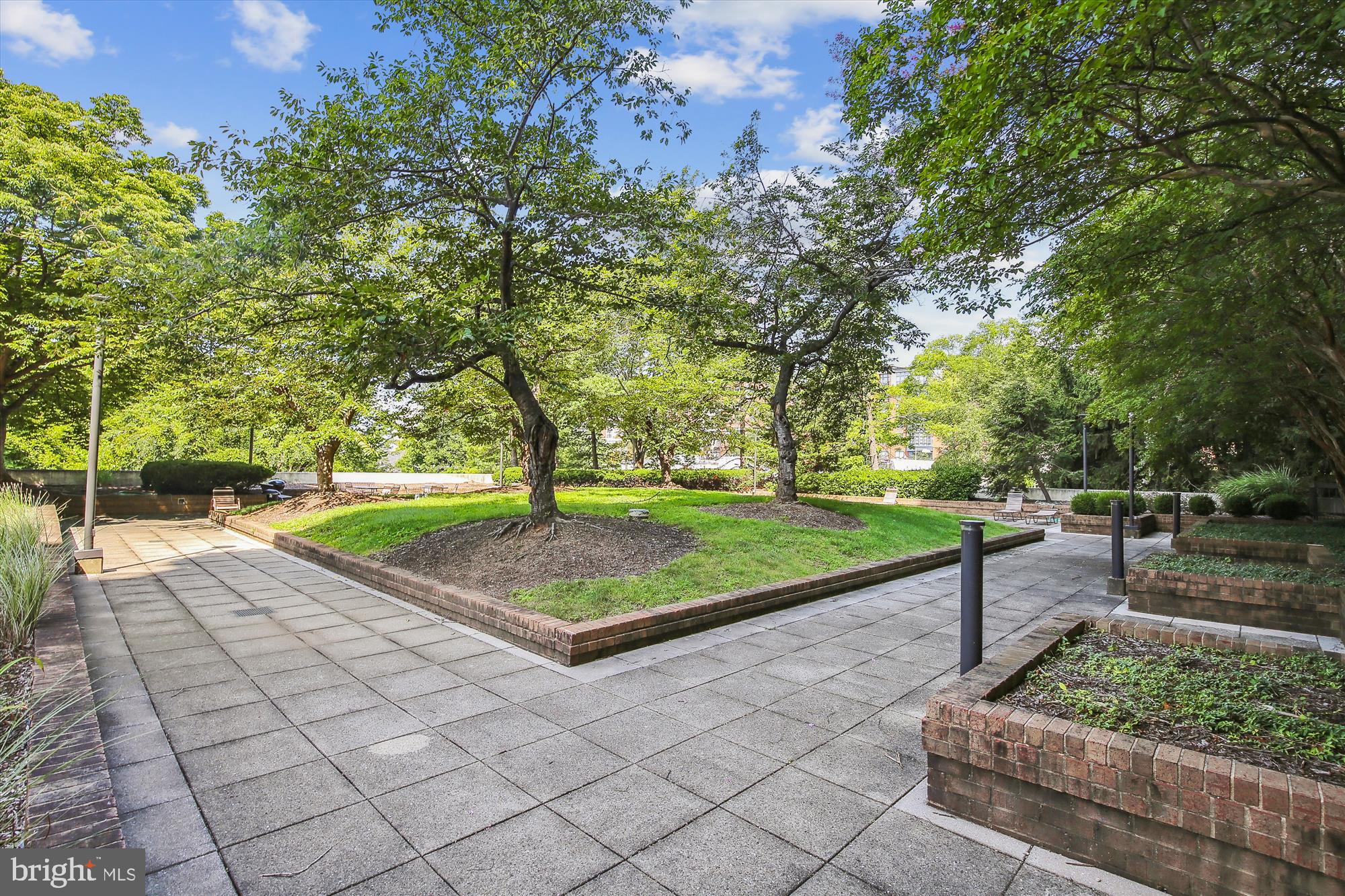 THE BARKLEY - Residential Lease