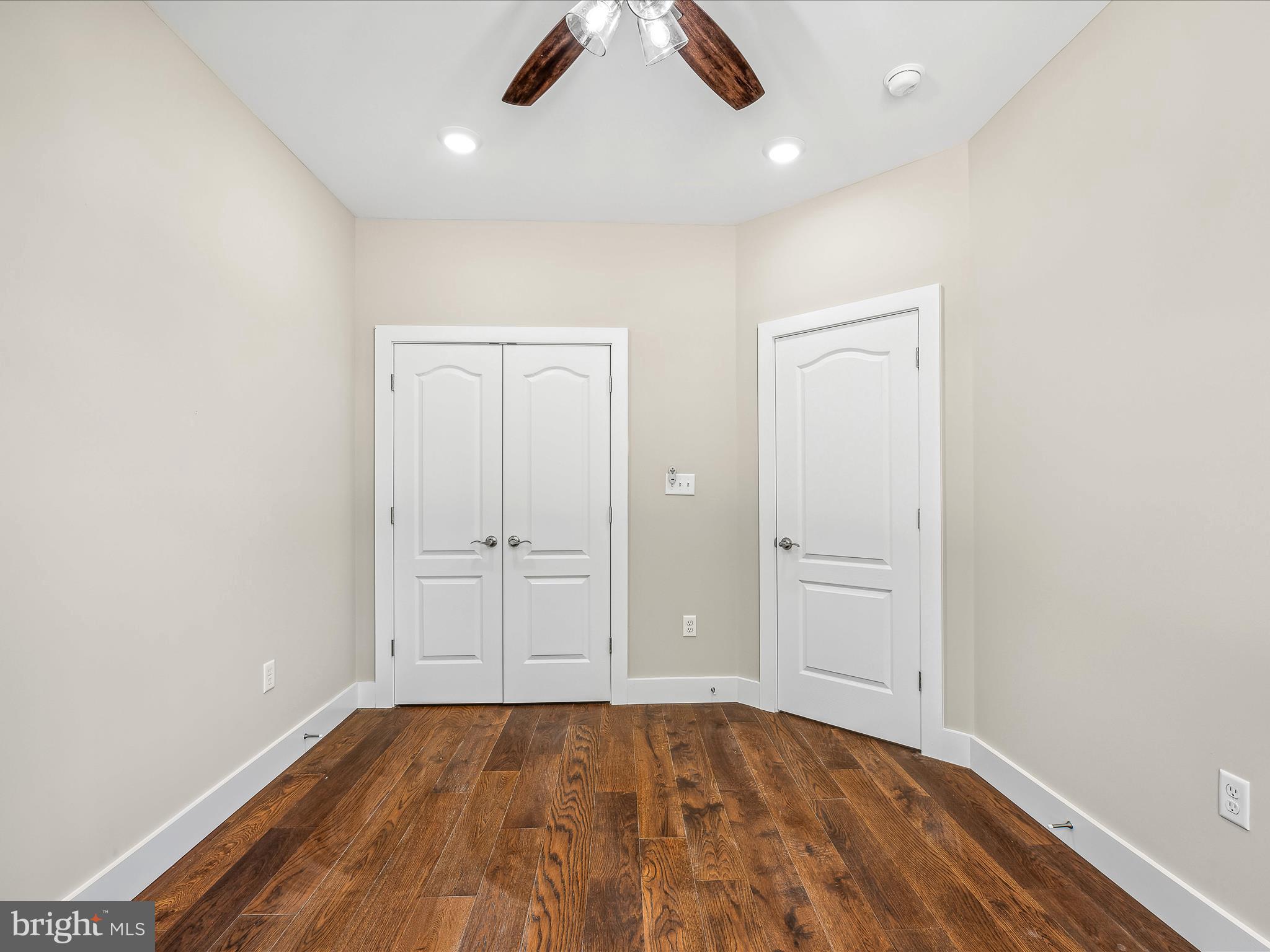 FAIRFAX FARMS - Residential