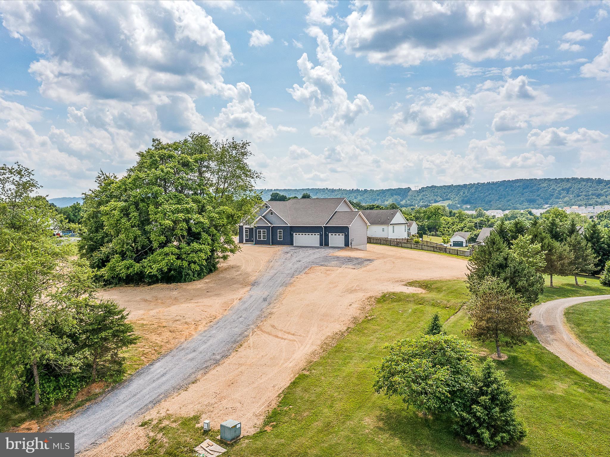 FAIRFAX FARMS - Residential