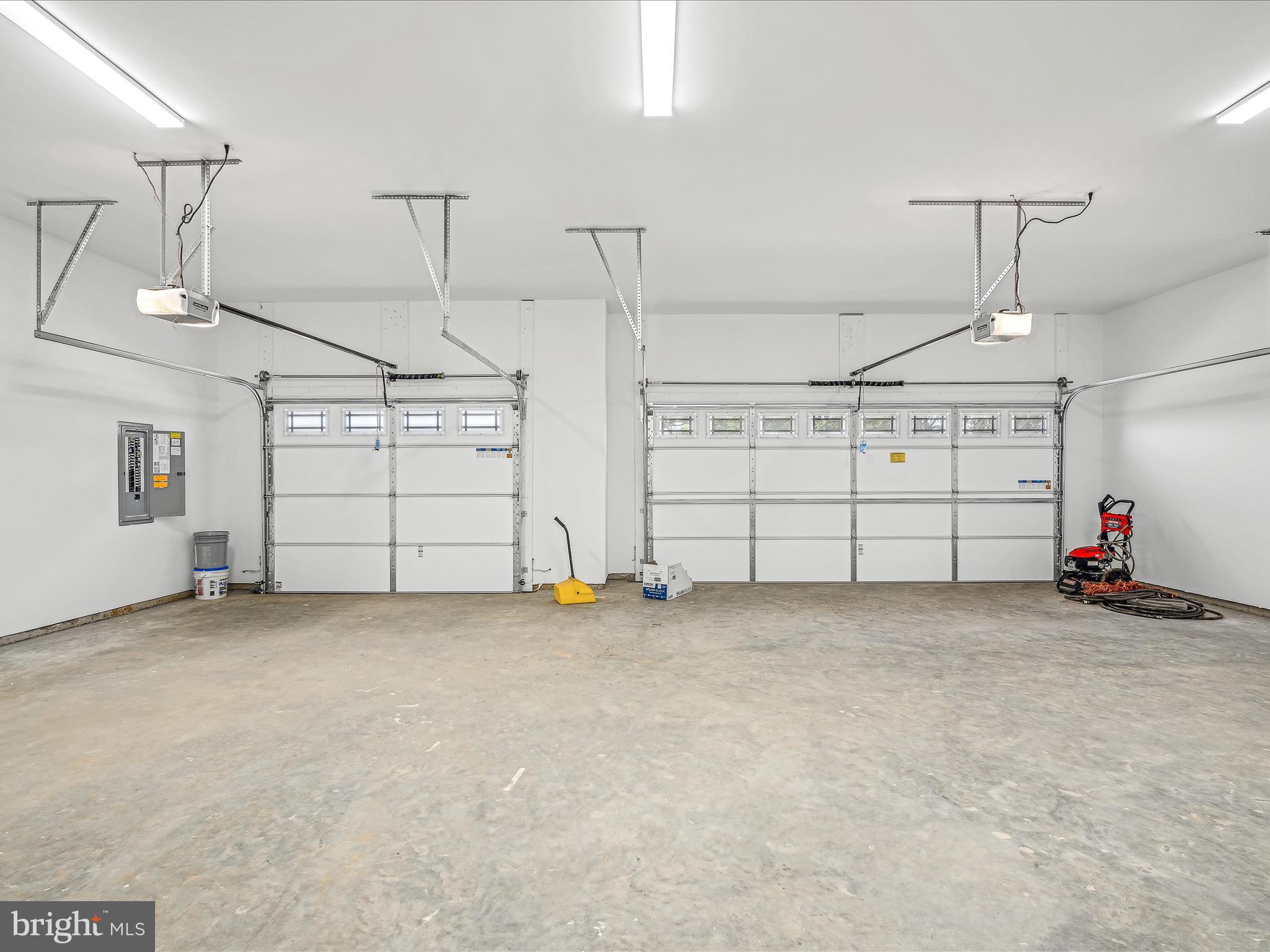 FAIRFAX FARMS - Residential