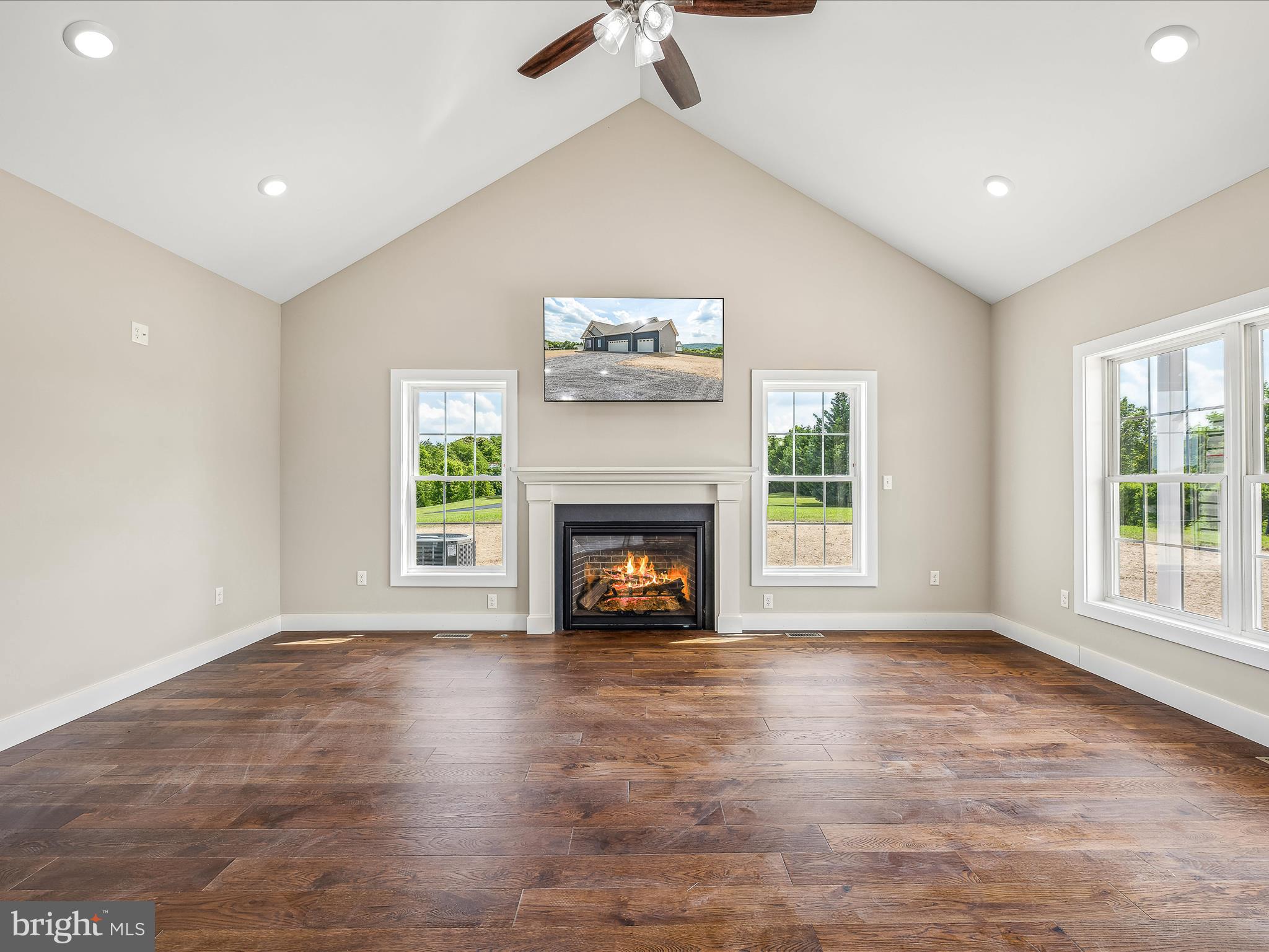 FAIRFAX FARMS - Residential