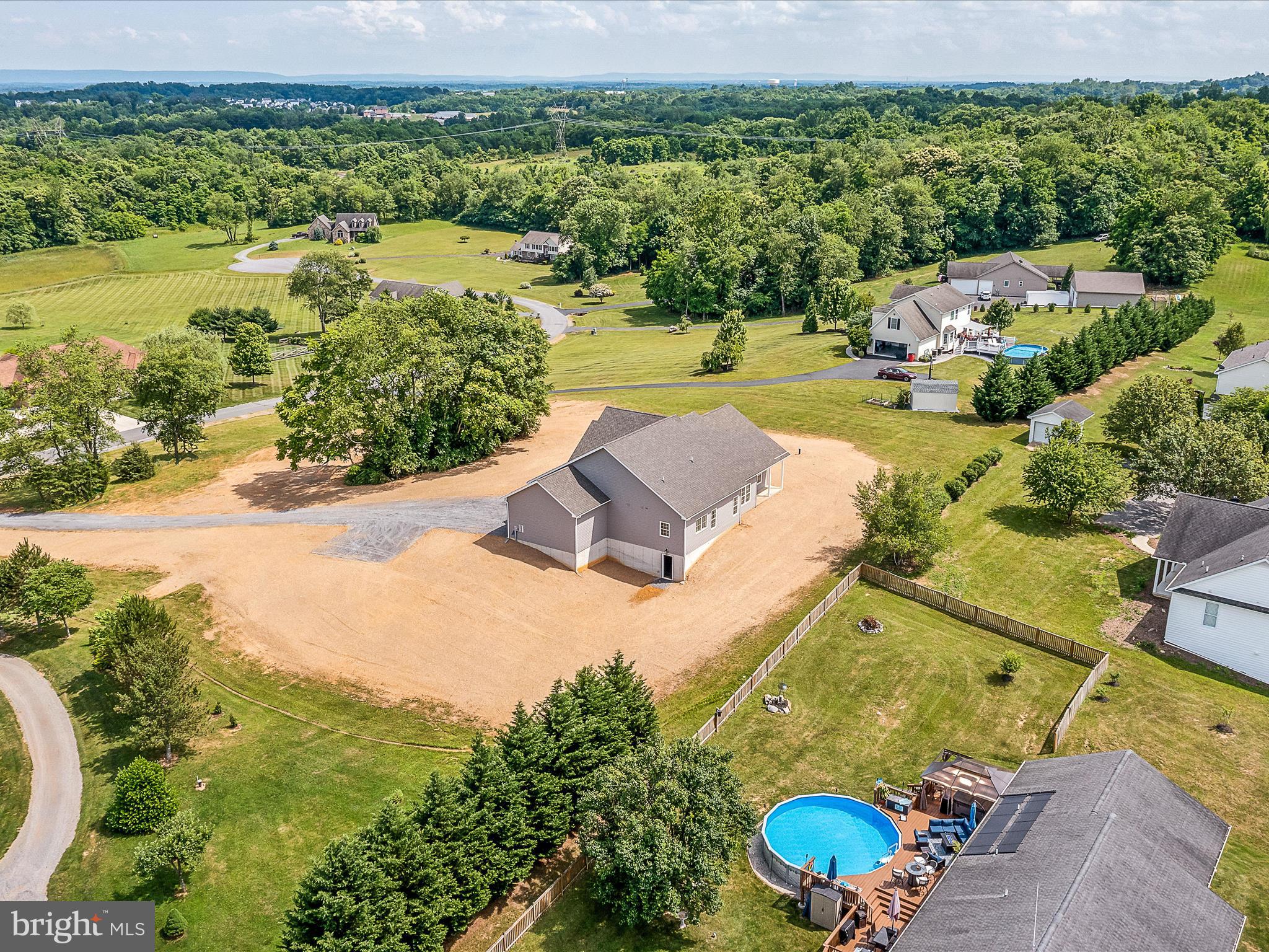 FAIRFAX FARMS - Residential