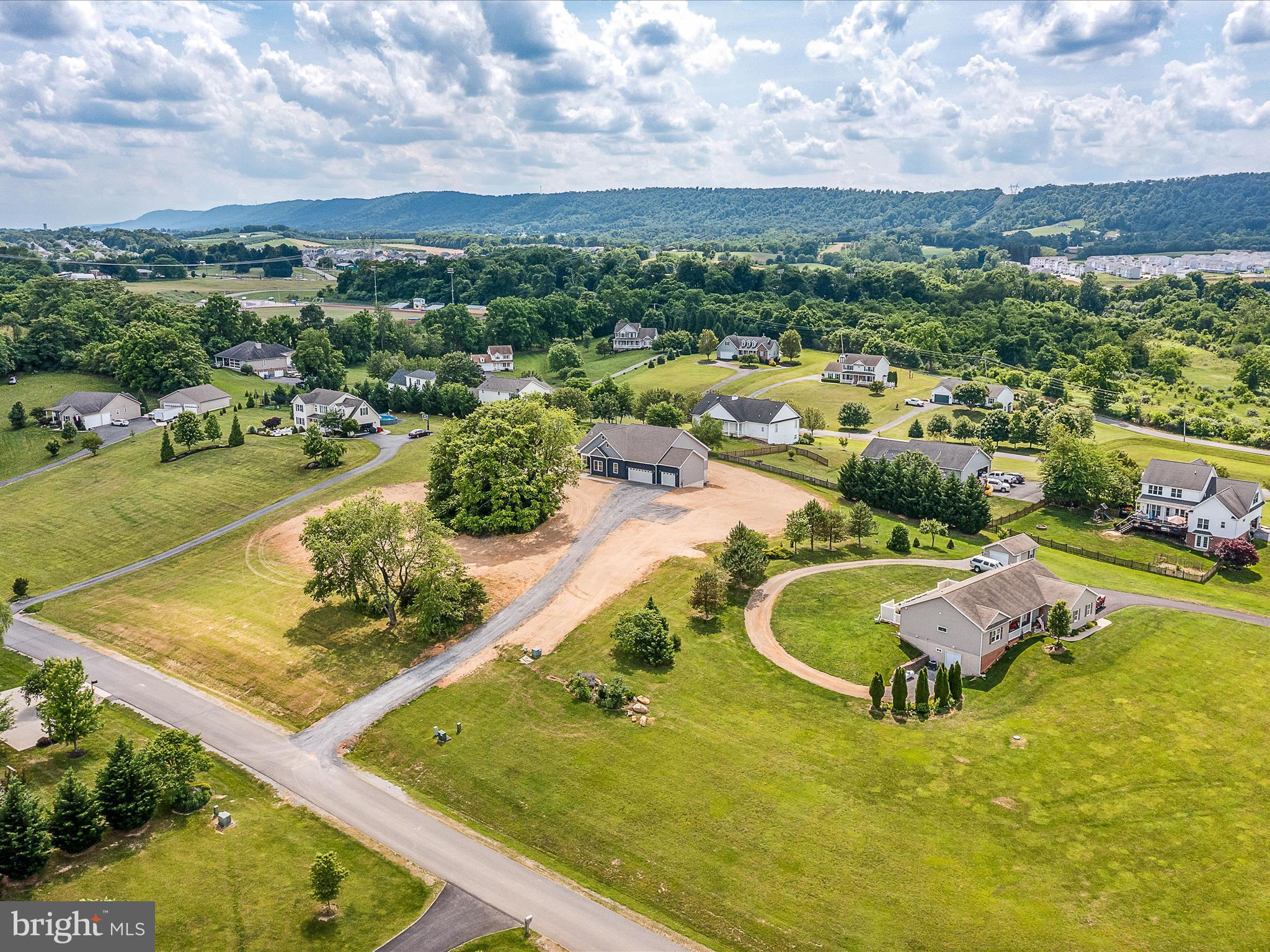 FAIRFAX FARMS - Residential