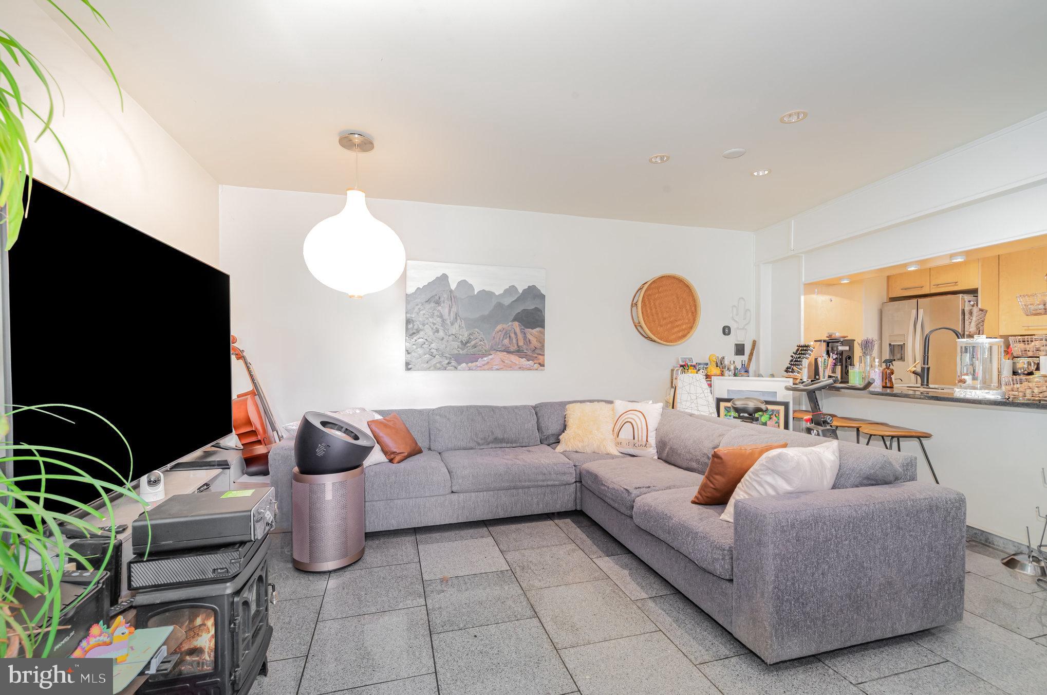 414 BLUE RIDGE CIRCLE