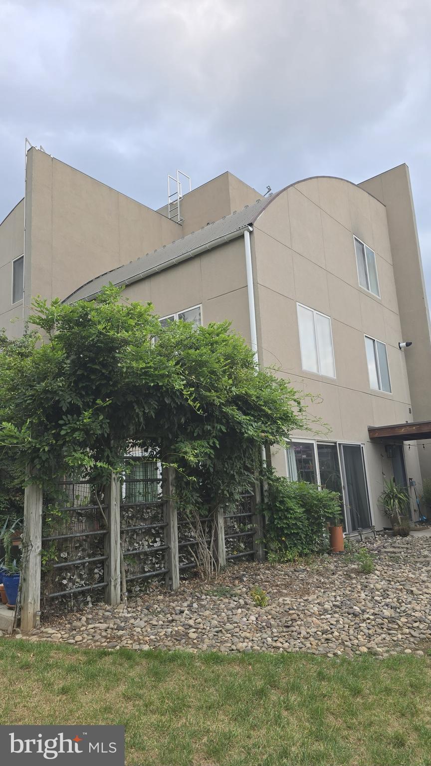 414 BLUE RIDGE CIRCLE
