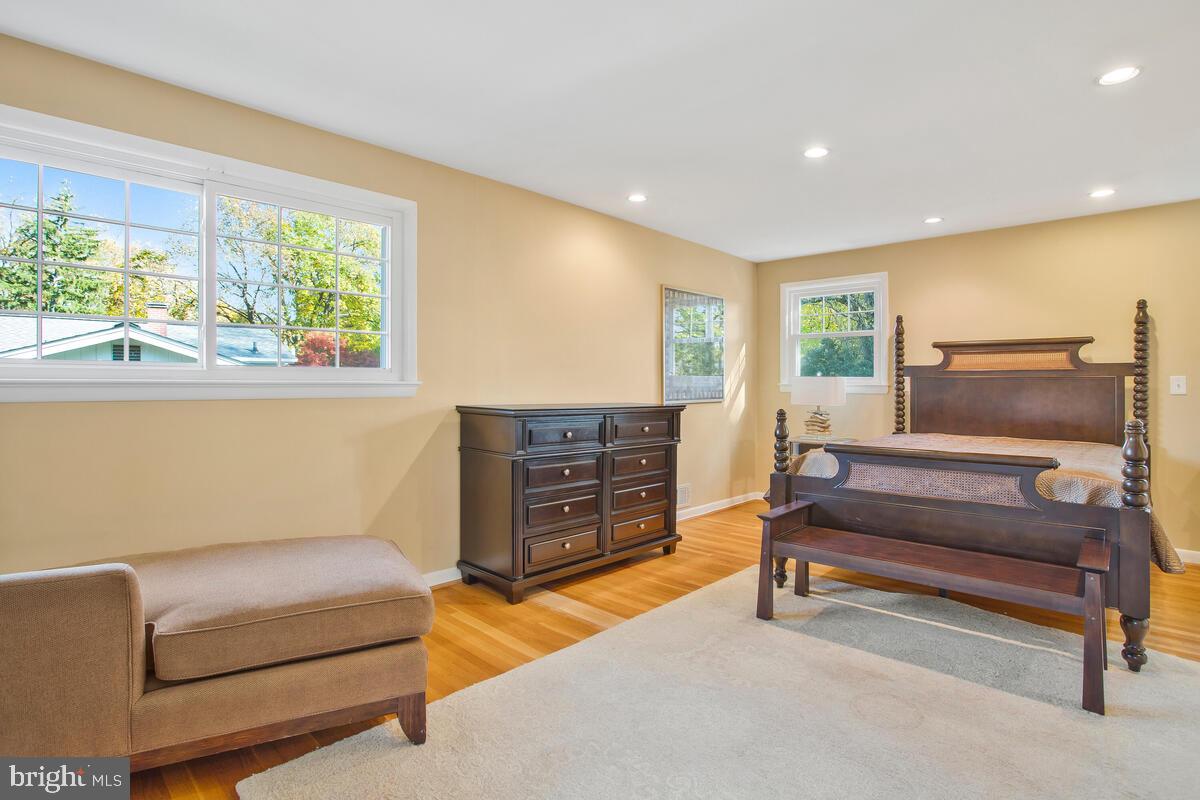 HILLANDALE HEIGHTS - Residential