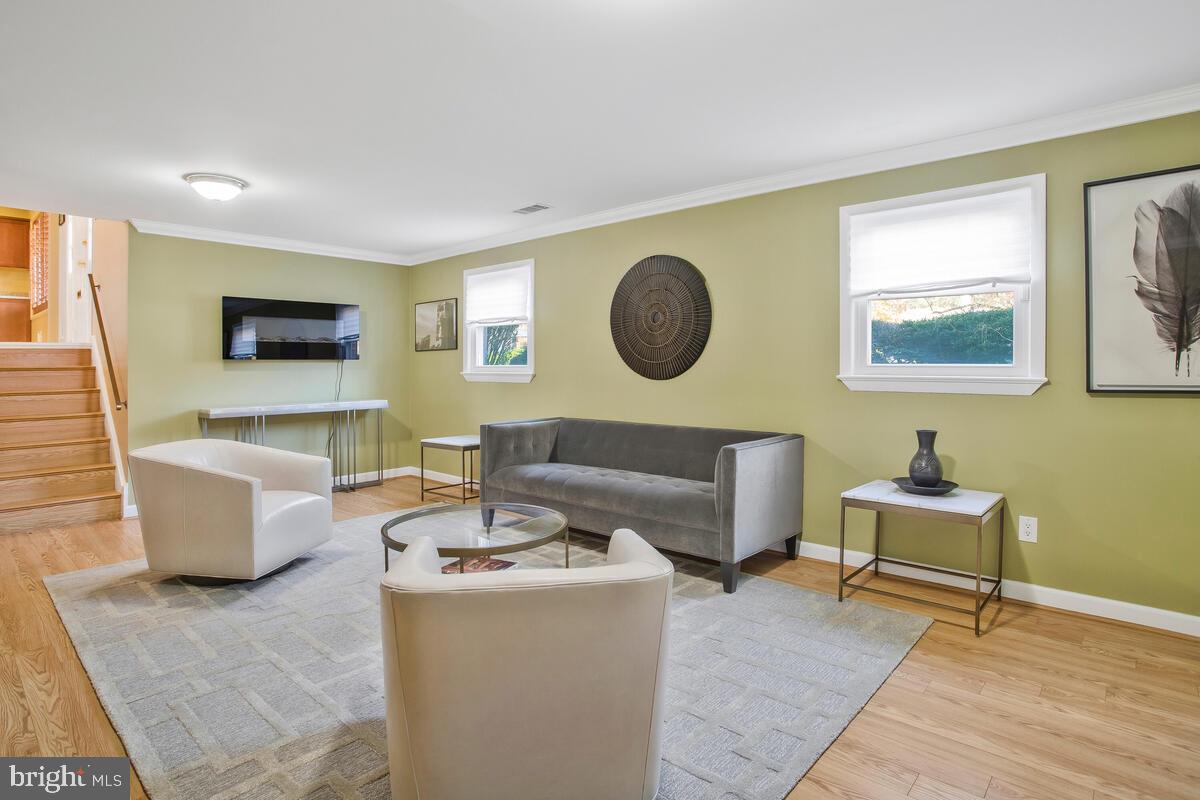 HILLANDALE HEIGHTS - Residential